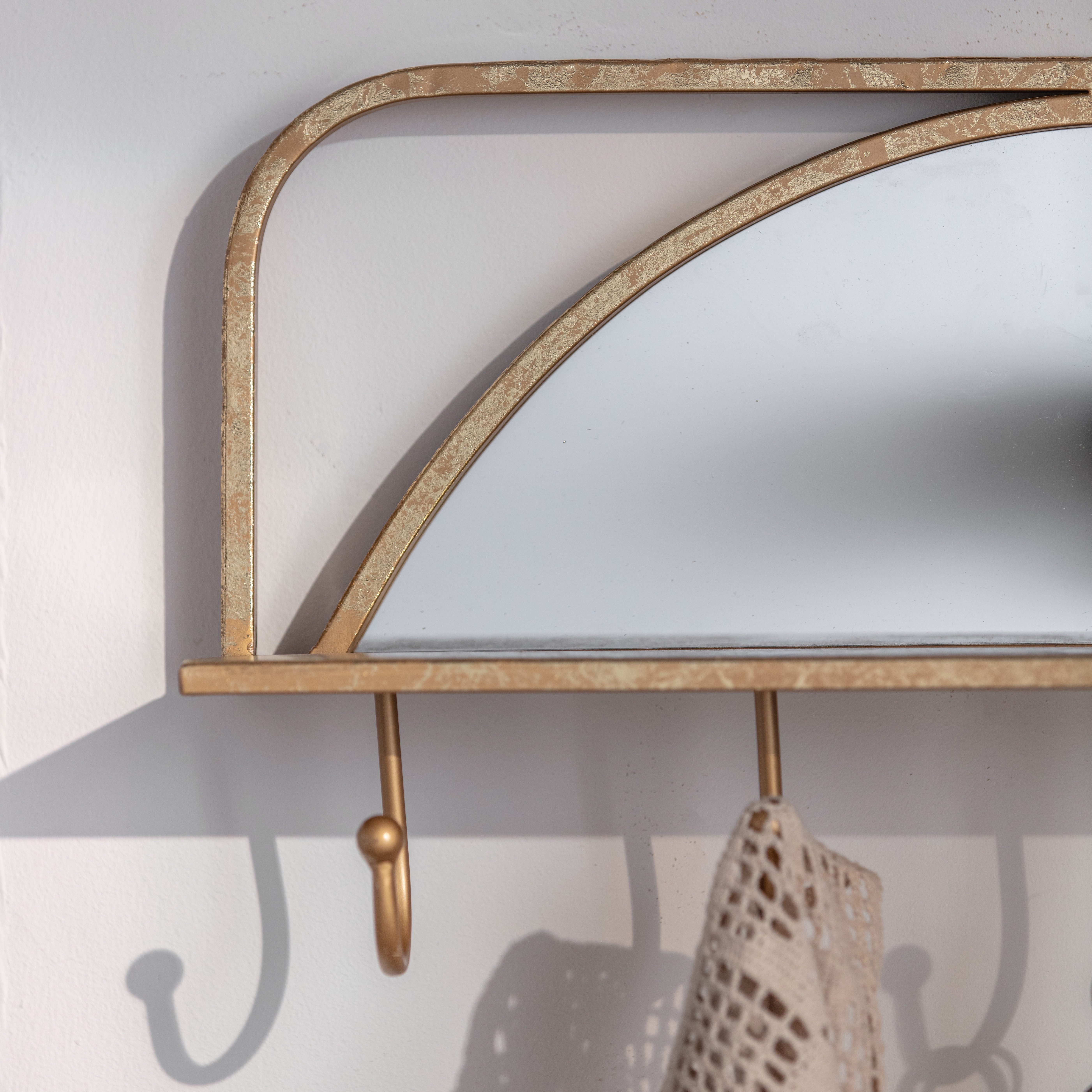 K&L Wall Art Wandspiegel Metall Wandregal Metallspiegel Antik Goldoptik Garderobe Kleiderhaken, Schlüsselaufhänger Regal