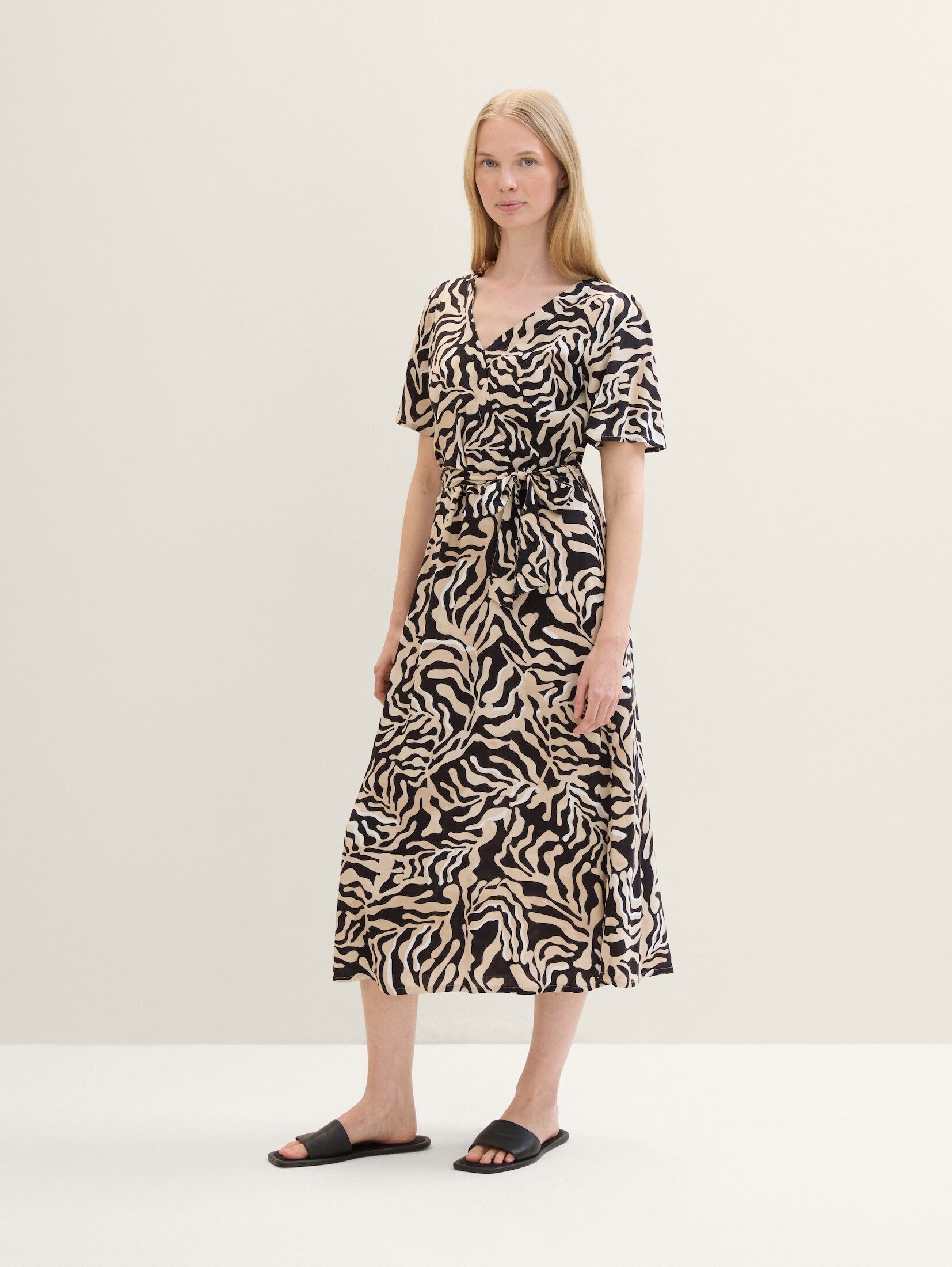Sommerkleid Gemustertes Midikleid in Wickel-Optik