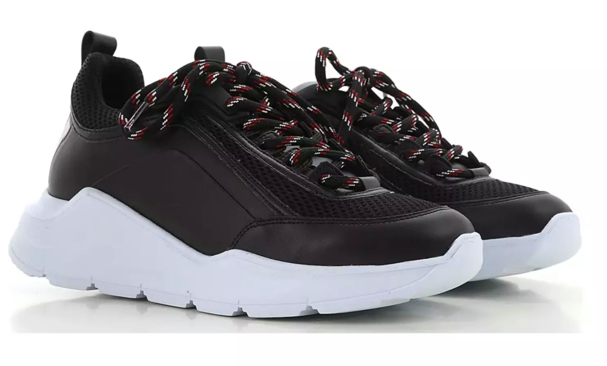 MSGM College Schuhe mit klobiger Sohle Made in Italy Sneaker Gepolsterter Schaftrand, verstärkte Fersenpartie