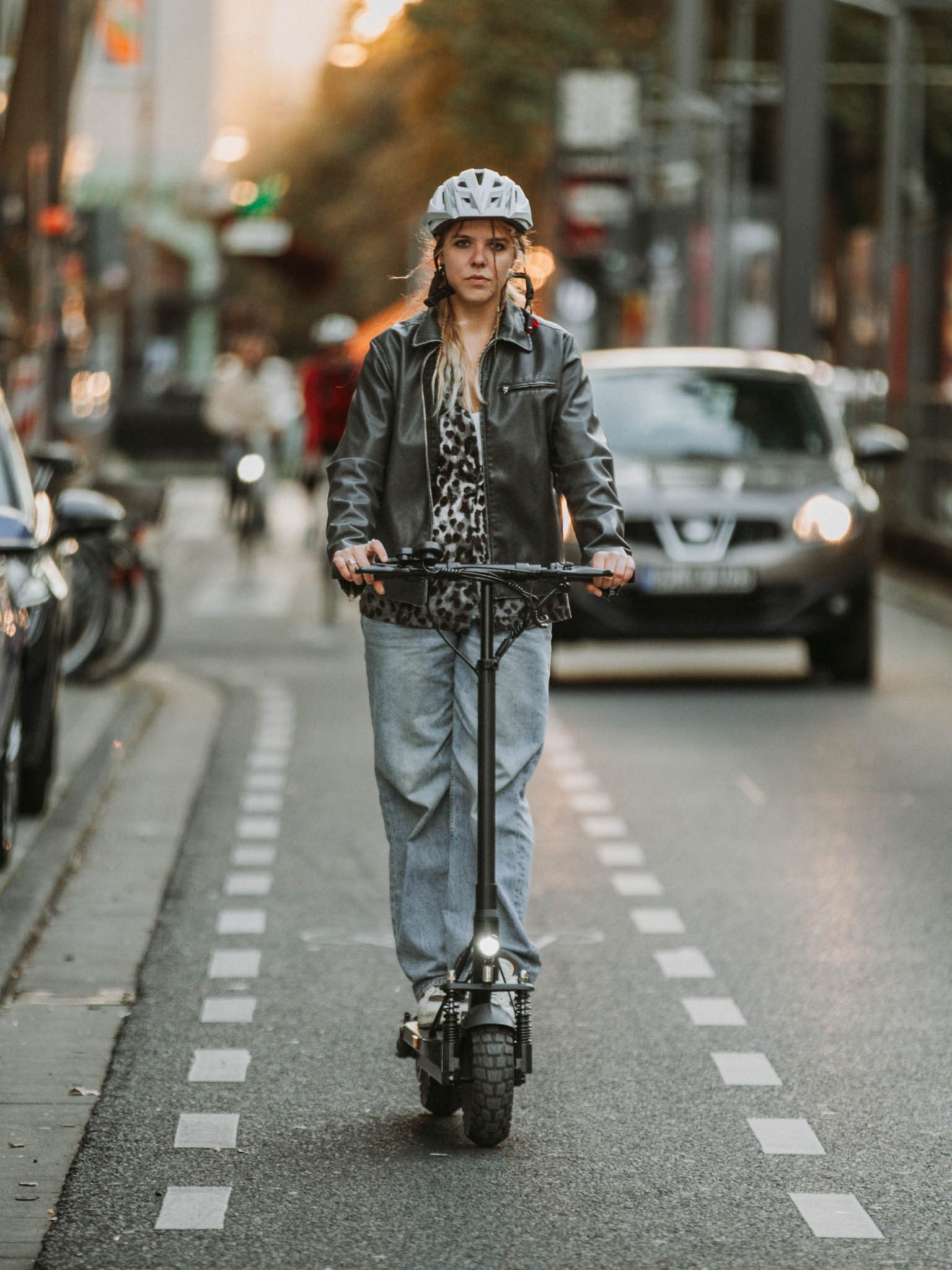 JOYOR E-Scooter Y8-S Offroad 100km Reichweite 1300Wh Federung mit Straßenzulassung, 500,00 W, 20 km/h, klappbar, geeignet für offroad Fahrten, vollgefedert, Sch – Bild 5 von 5