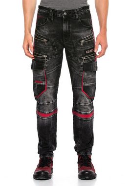 Cipo & Baxx Bequeme Jeans mit auffälligen Elementen