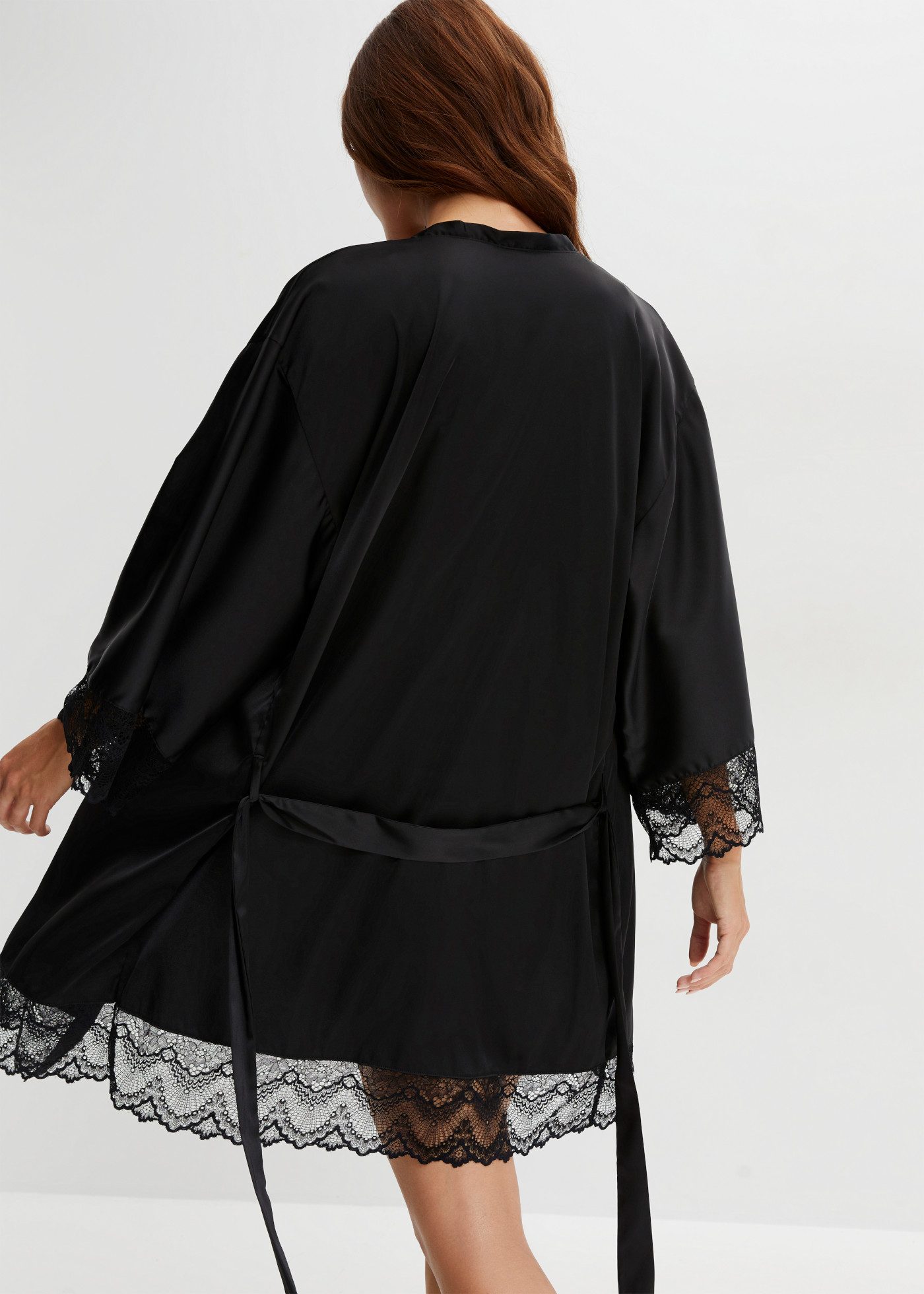 bonprix Morgenmantel, Kurzform, Satin, Gürtel, im Kimono-Stil mit Negligé, mit hochwertiger Spitze