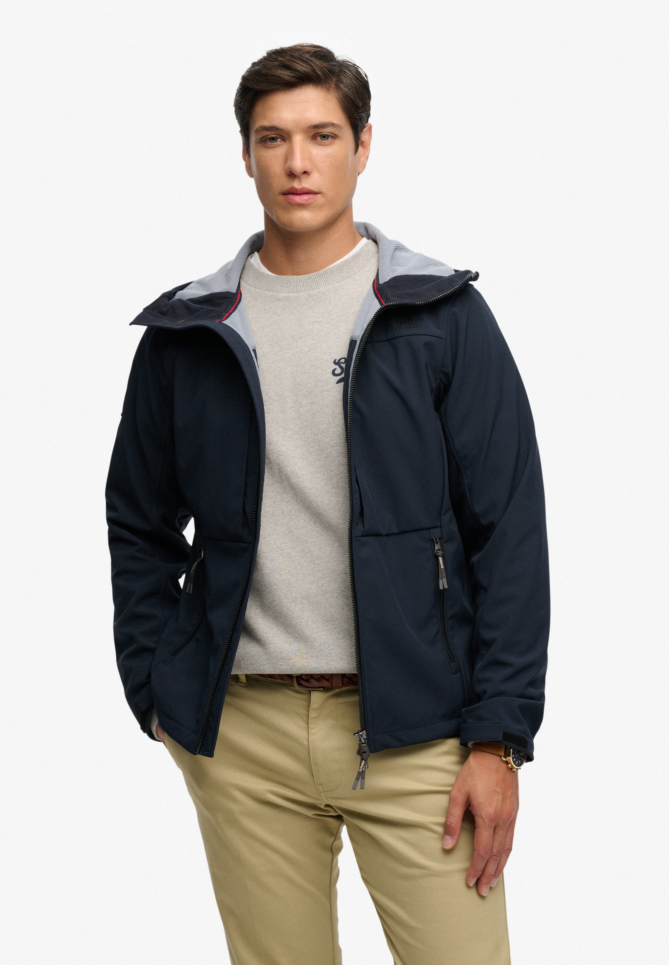 Superdry Outdoorjacke HOODED SOFTSHELL TREKKER JKT