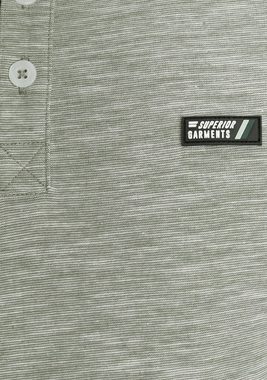 AJC Poloshirt mit kontrastfarbenen Details an Kragen und Ärmeln