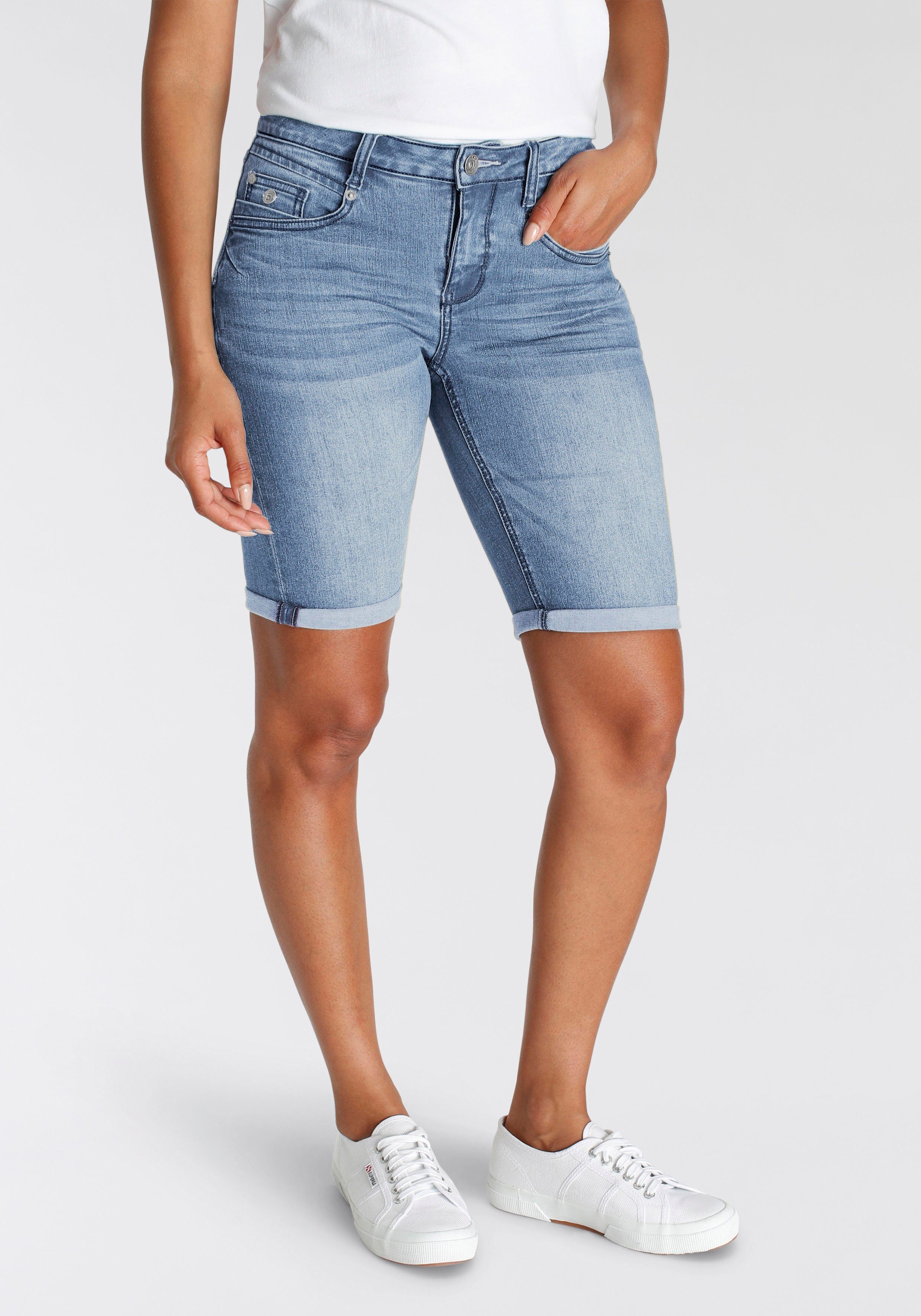 H.I.S Jeansshorts duffyHS ökologische, wassersparende Produktion durch Ozon Wash