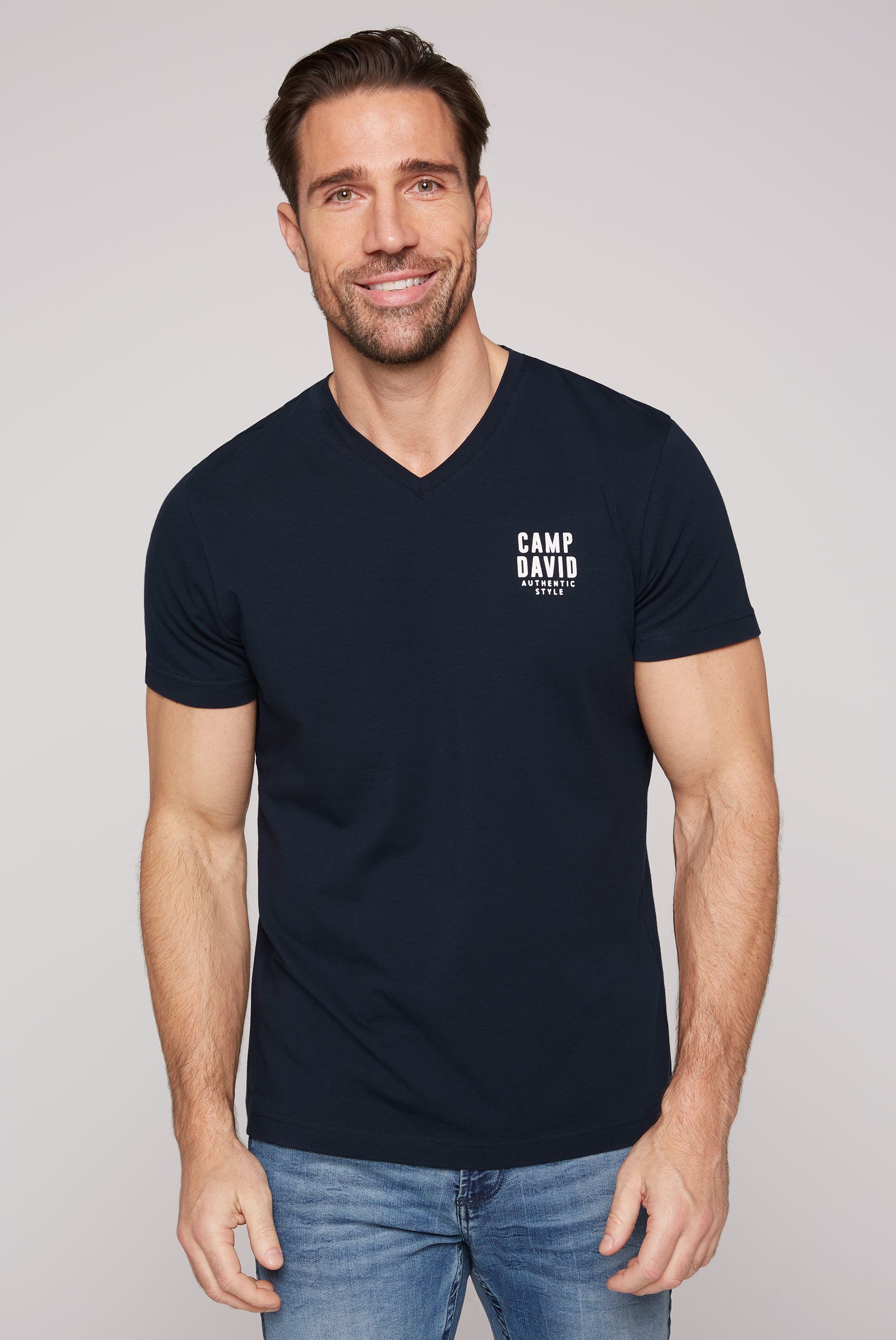 V-Shirt