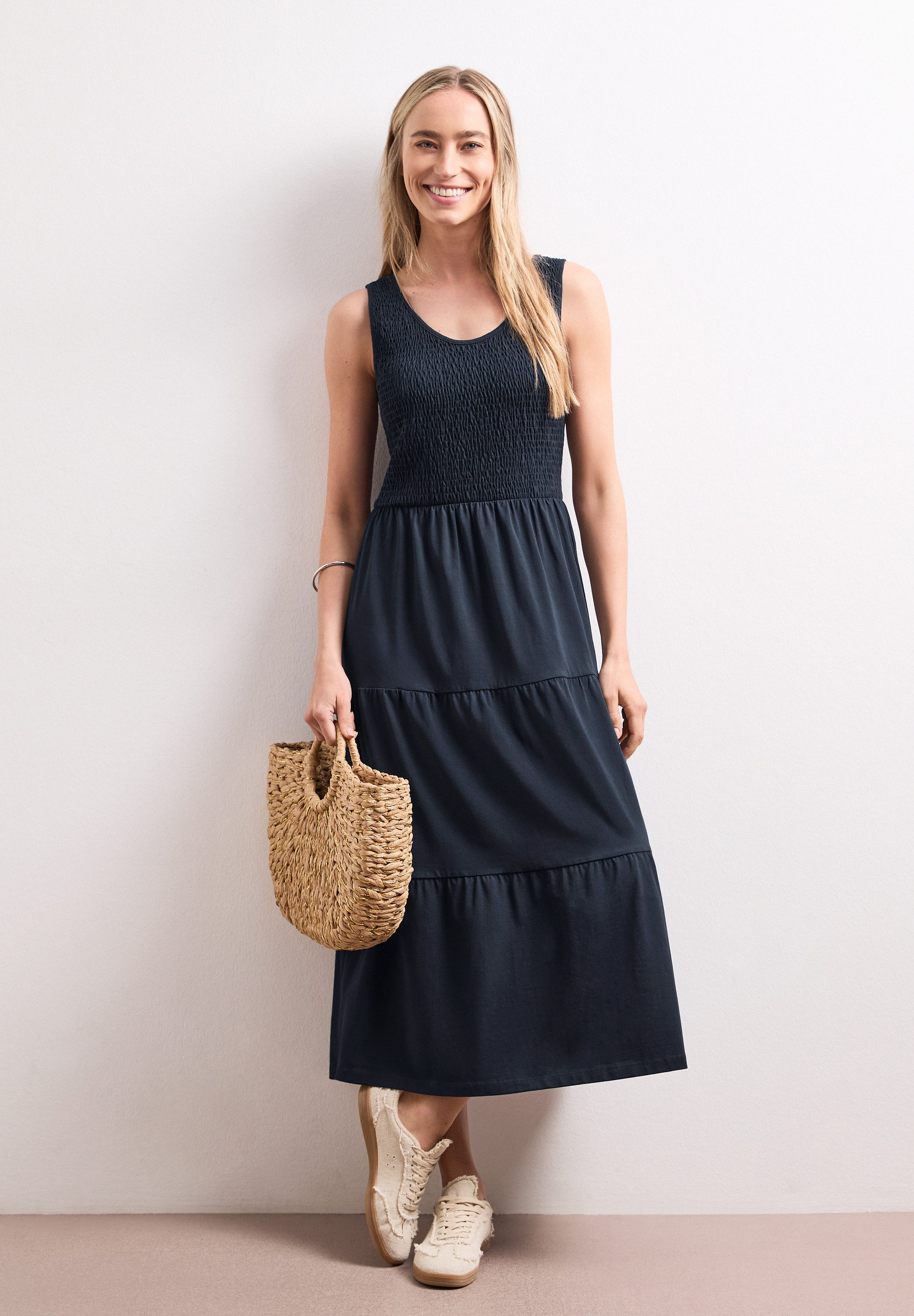 STREET ONE Midikleid Sommerkleid mit Smok-Oberteil