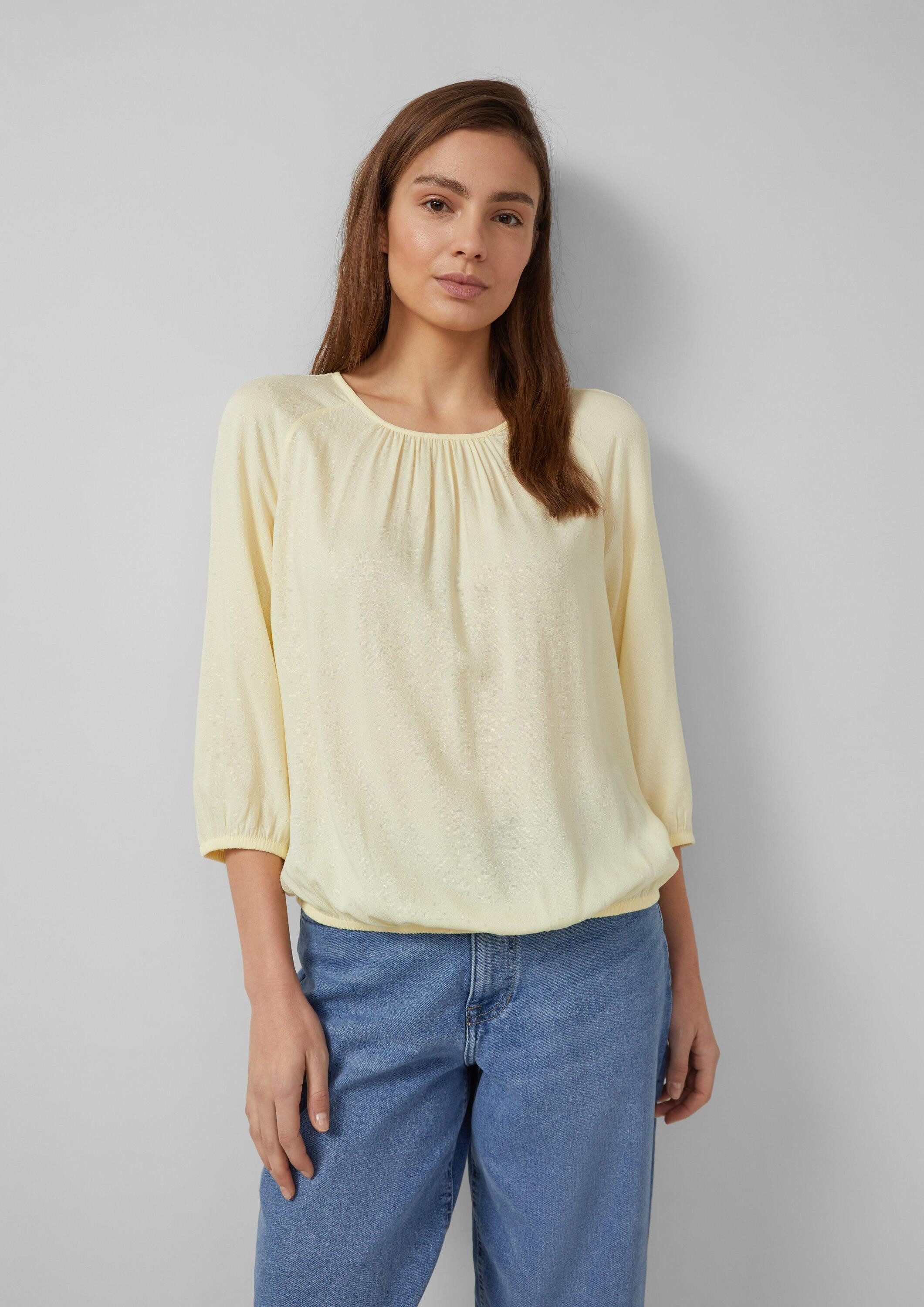 s.Oliver Kurzarmbluse Bluse Strukturierte Viskose-Bluse mit Raff-Details