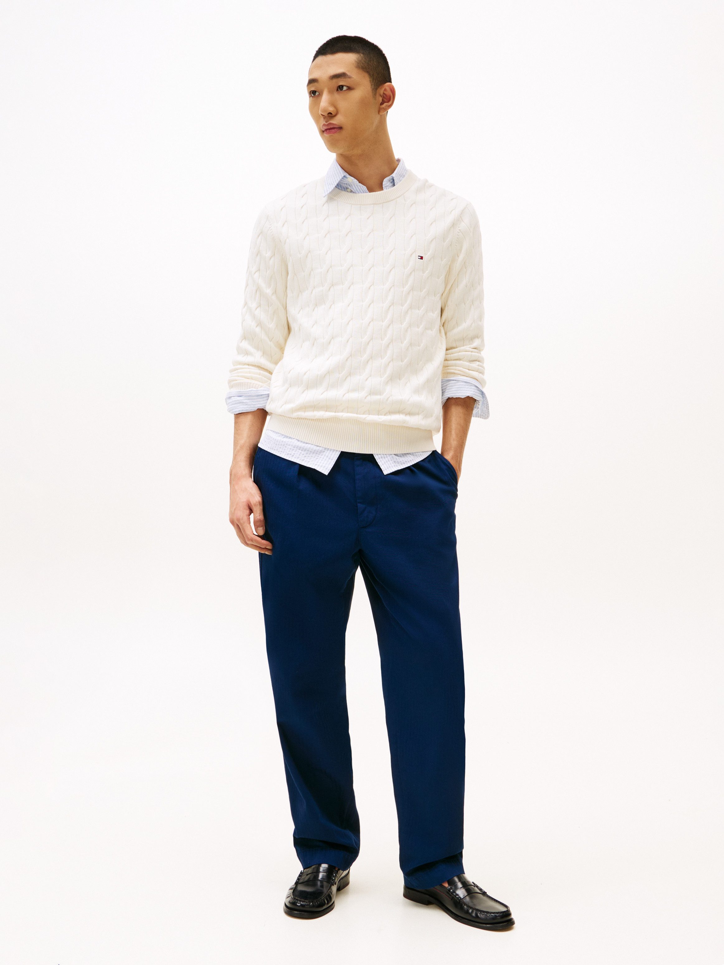 Tommy Hilfiger Strickpullover CLASSIC CABLE CREW NECK mit Strukturstrick und Flaglabel unifarben, casual, regular fit, Baumwolle, Rundhals