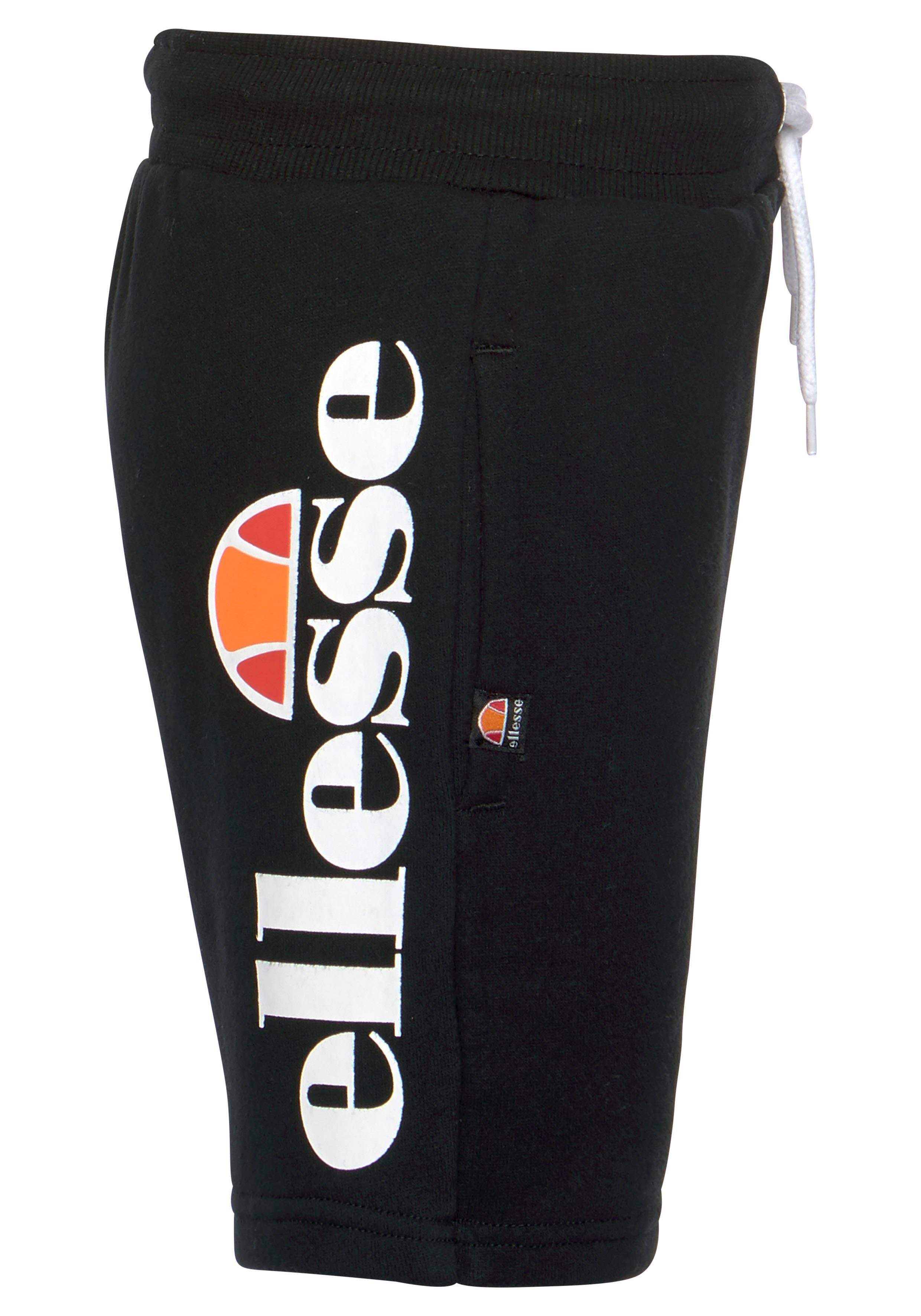Ellesse Sweatshorts TOYLE mit Eingrifftaschen, kurzer Schnitt