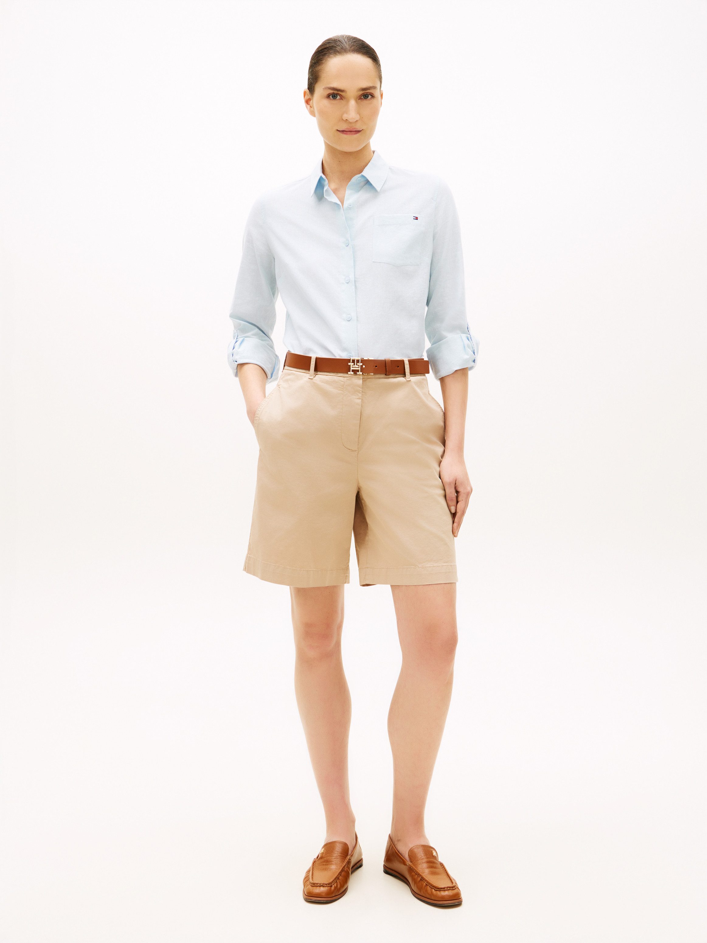 Tommy Hilfiger Chinoshorts CO GMD BLEND CHINO SHORT mit geknöpften Gesäßtaschen, Regular Fit