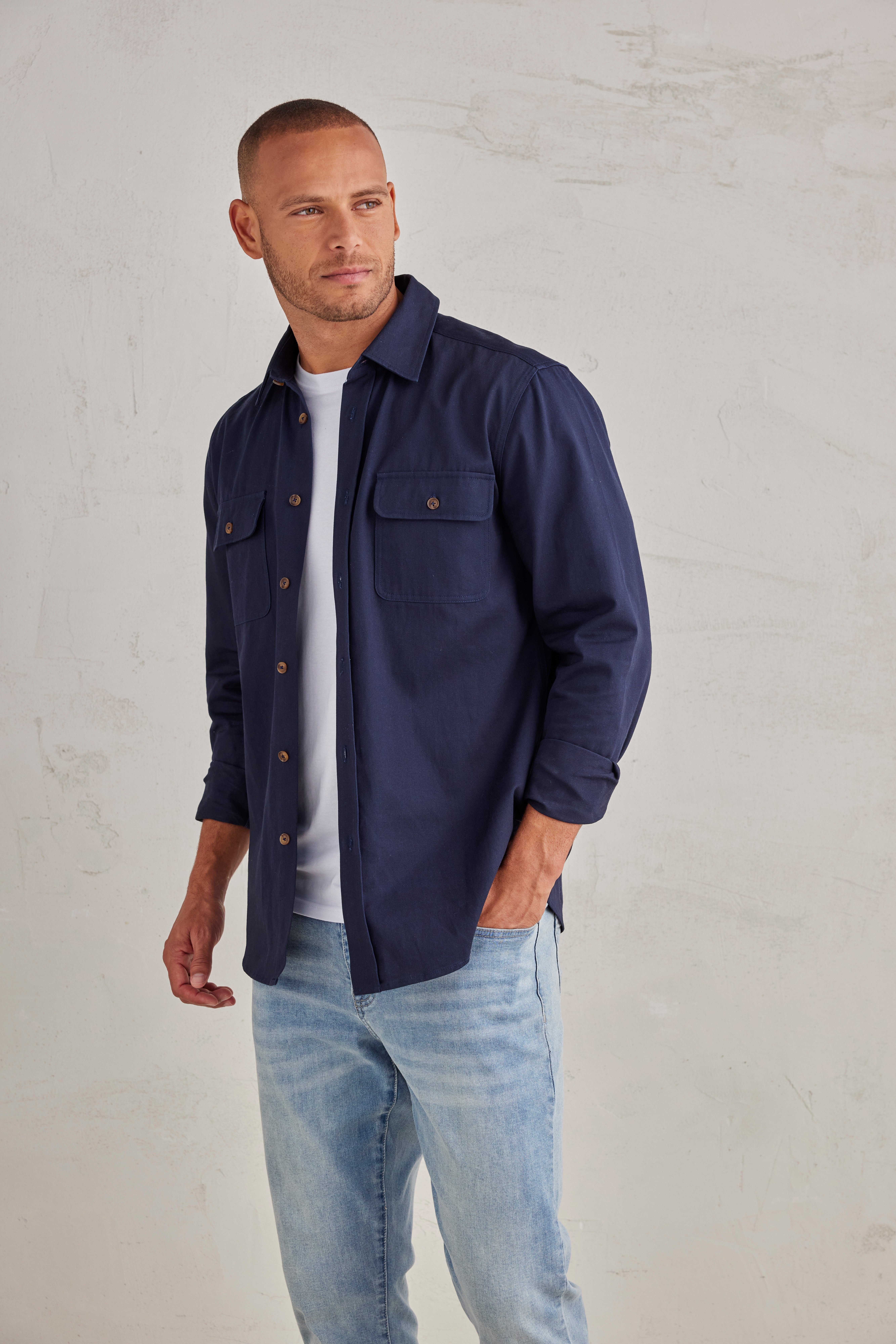 John Devin Langarmhemd Overshirt aus reiner Baumwolle, mit aufgesetzten Tas günstig online kaufen
