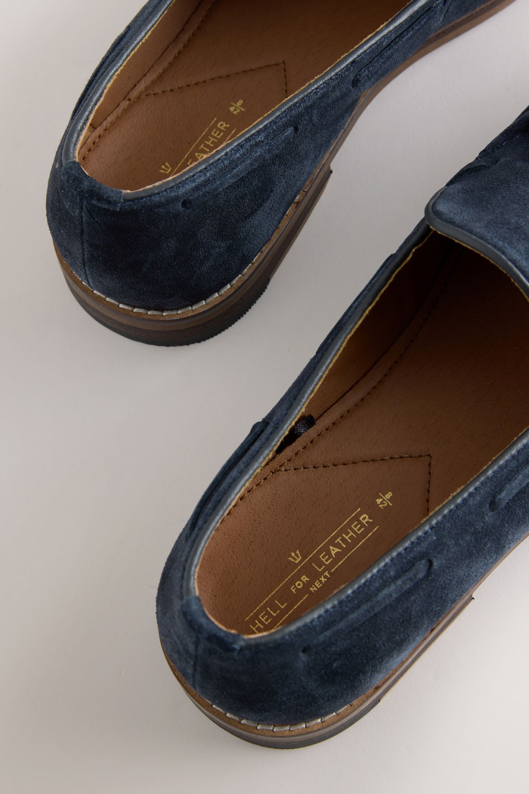 Next Veloursleder-Loafers Loafer (1-tlg)
