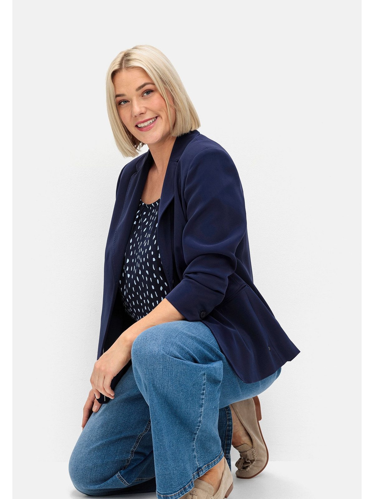 Sheego Kurzblazer Große Größen in taillierter Form