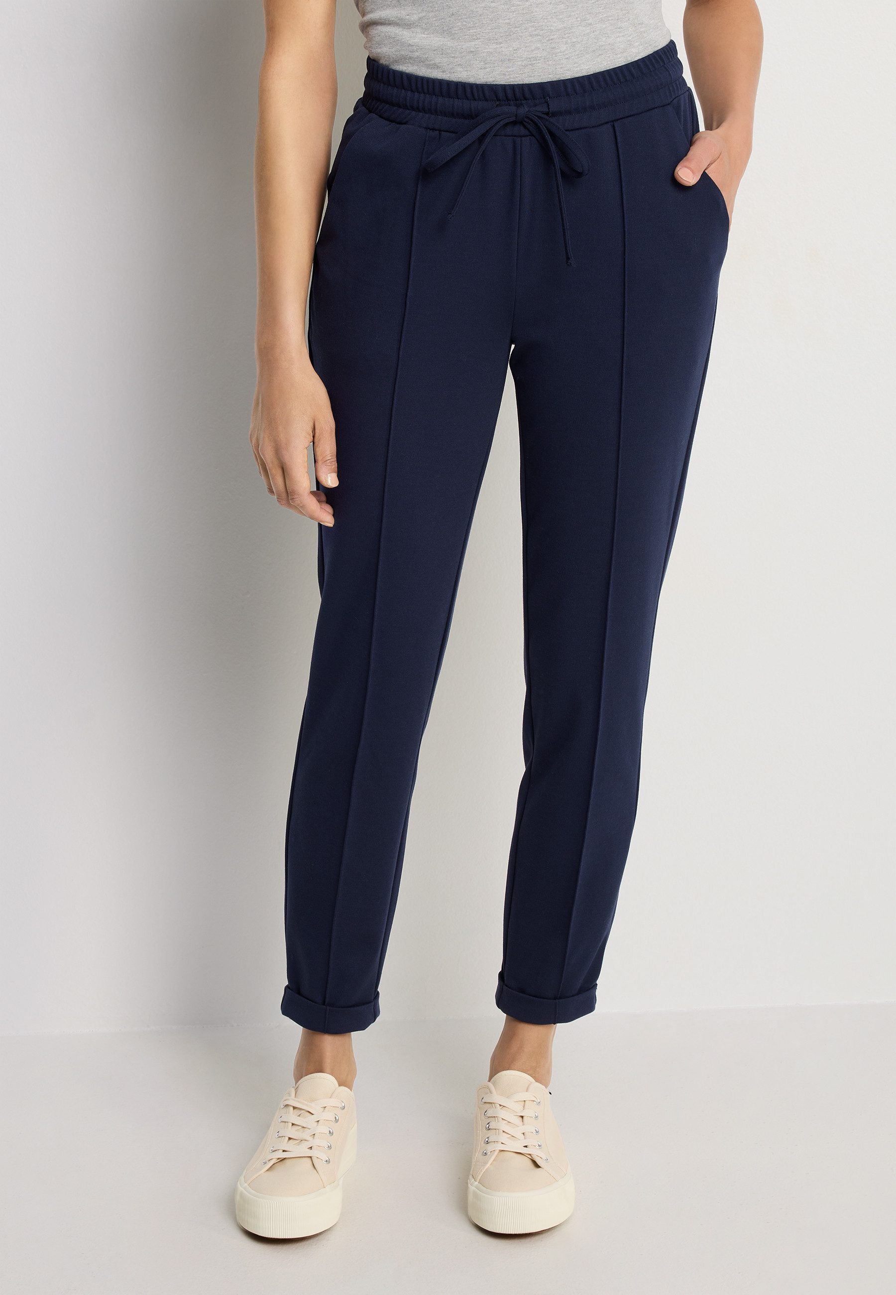 LASCANA Schlupfhose mit verstellbaren Tunnelzug. € 39,99