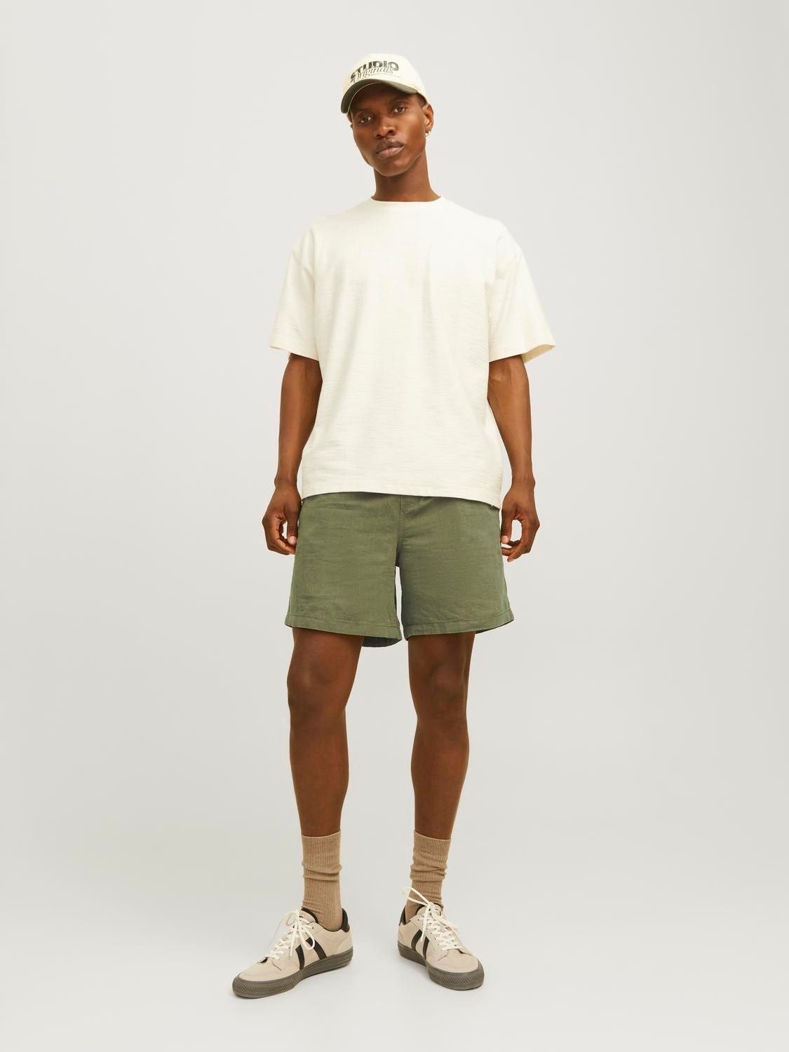 Jack & Jones Shorts JPSTJAIDEN JJSUMMER JOGGER SHORT SN mit elastischem Bund