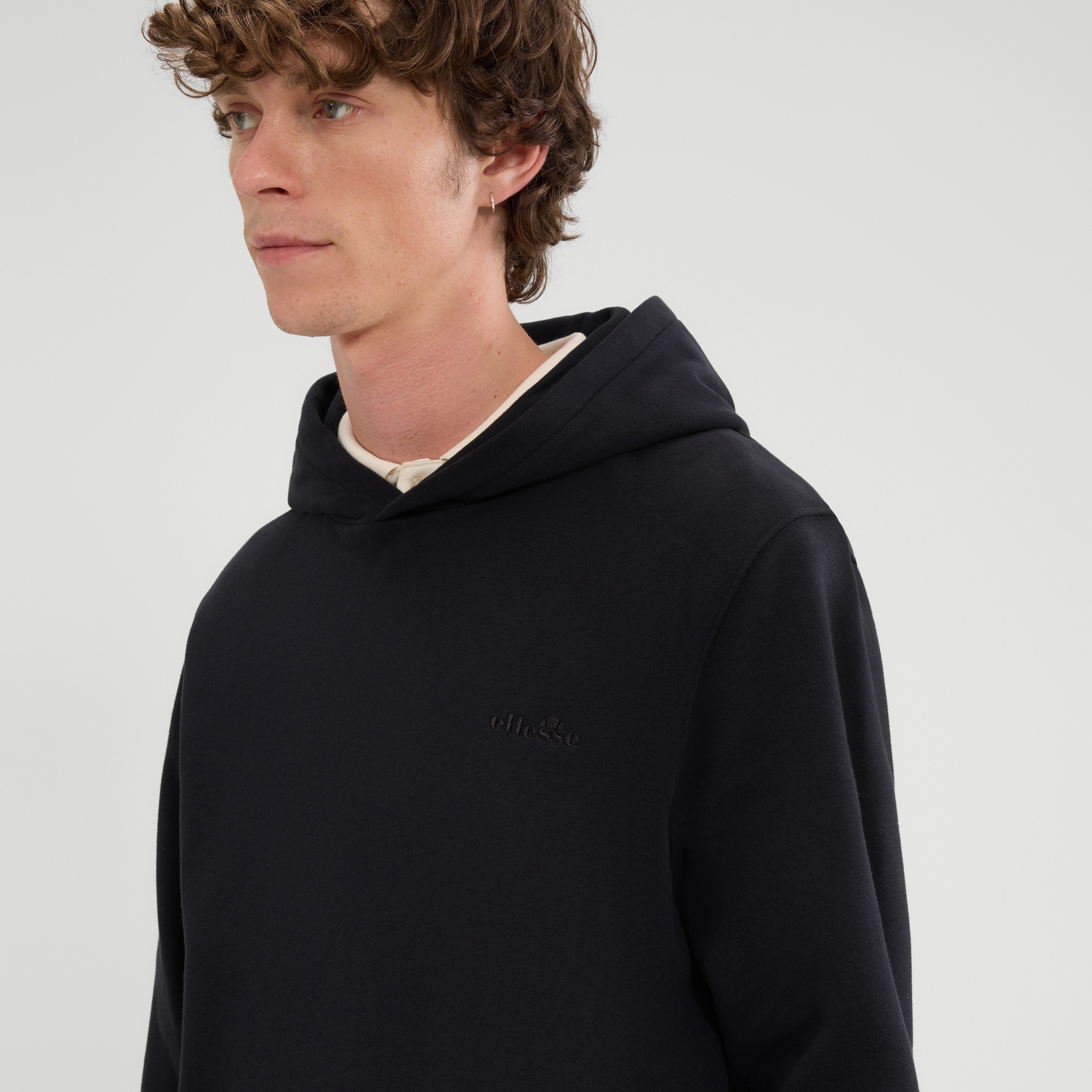 Ellesse Kapuzensweatshirt MADONE OH HOODY mit Eingrifftaschen, aus gepeachtem Fleece