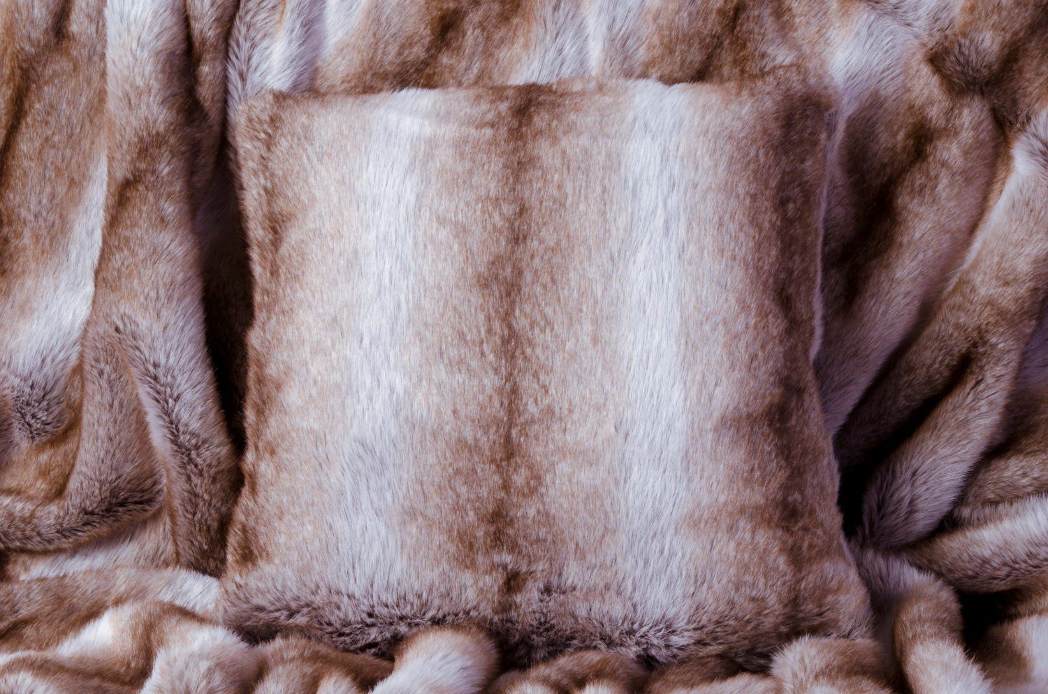 Wohndecke Felldecke (Kunstfell) "Schakal" gestreift, Wohnen günstig online kaufen