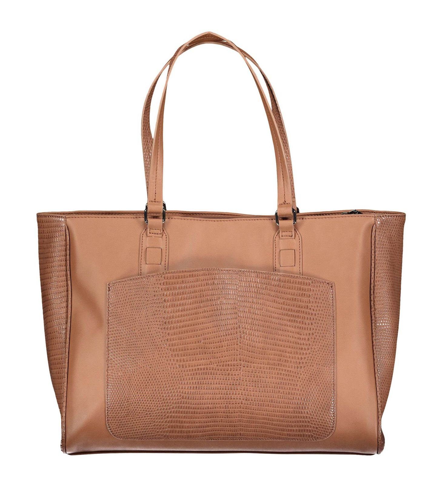 Shopper Susie T.