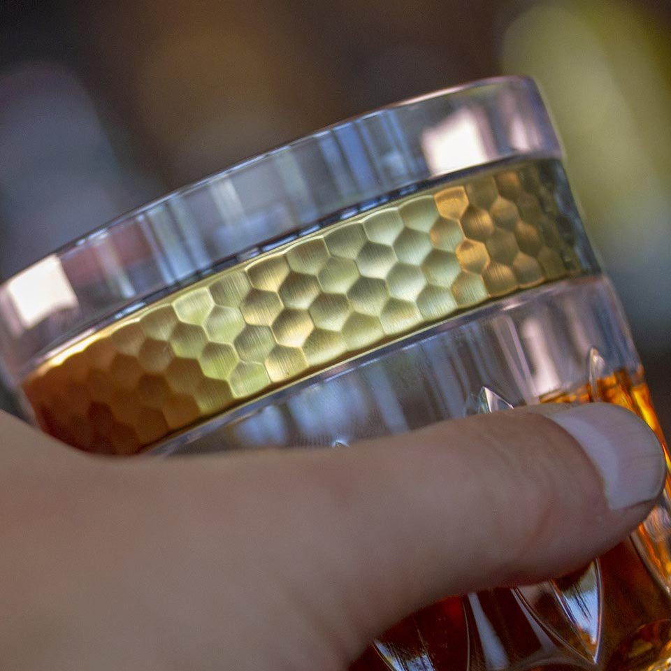 ARNSTADT KRISTALL Schnapsglas Bloom Gold (8 cm) Mundgeblasen · von Hand geschliffen · Made in German, 1-tlg.