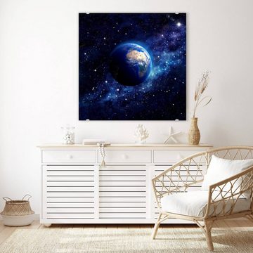 Primedeco Glasbild Wandbild Quadratisch Planet Erde im Sternenfeld mit Aufhängung, Weltall