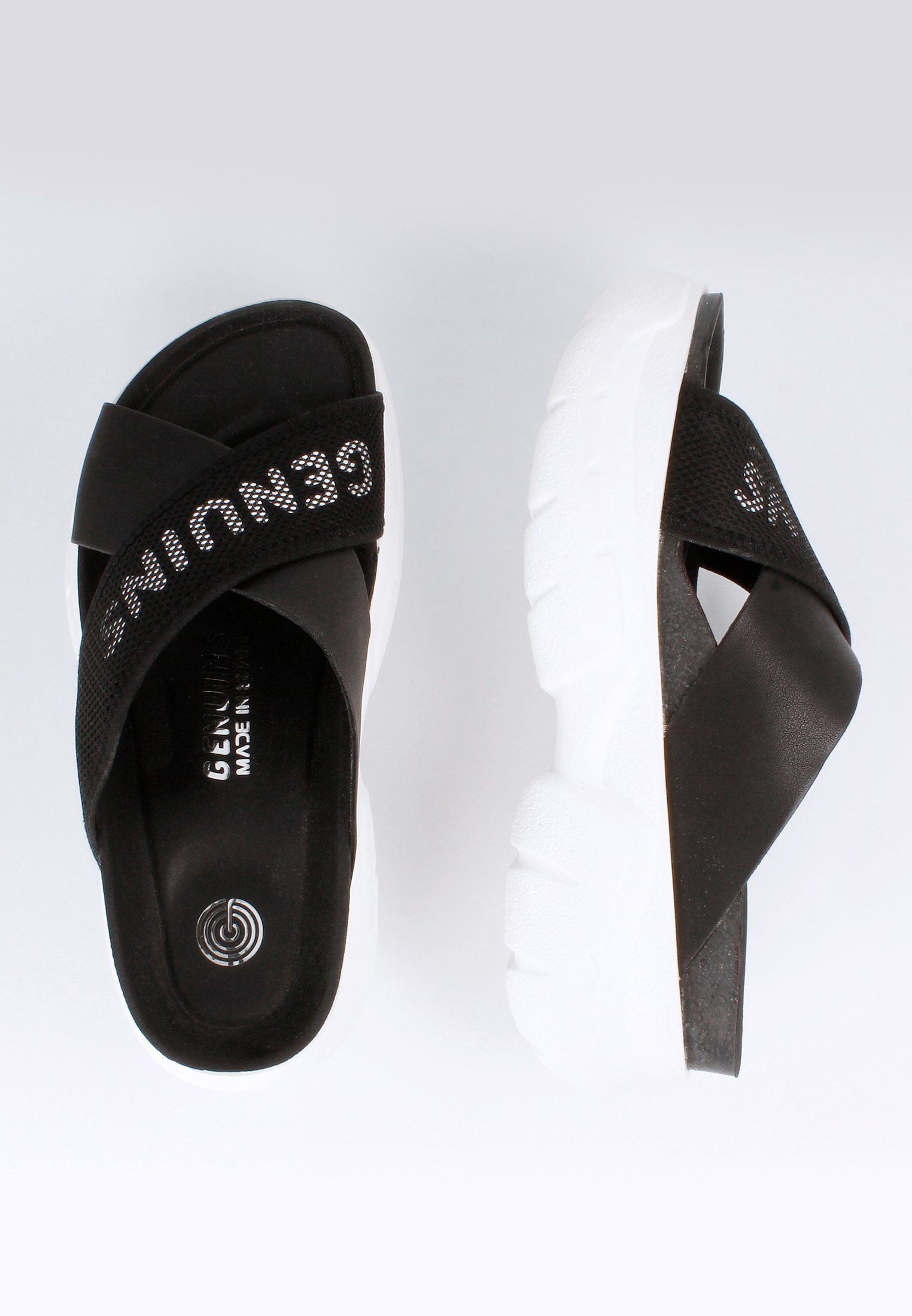 GENUINS Capsule 90s Black&White Sandale