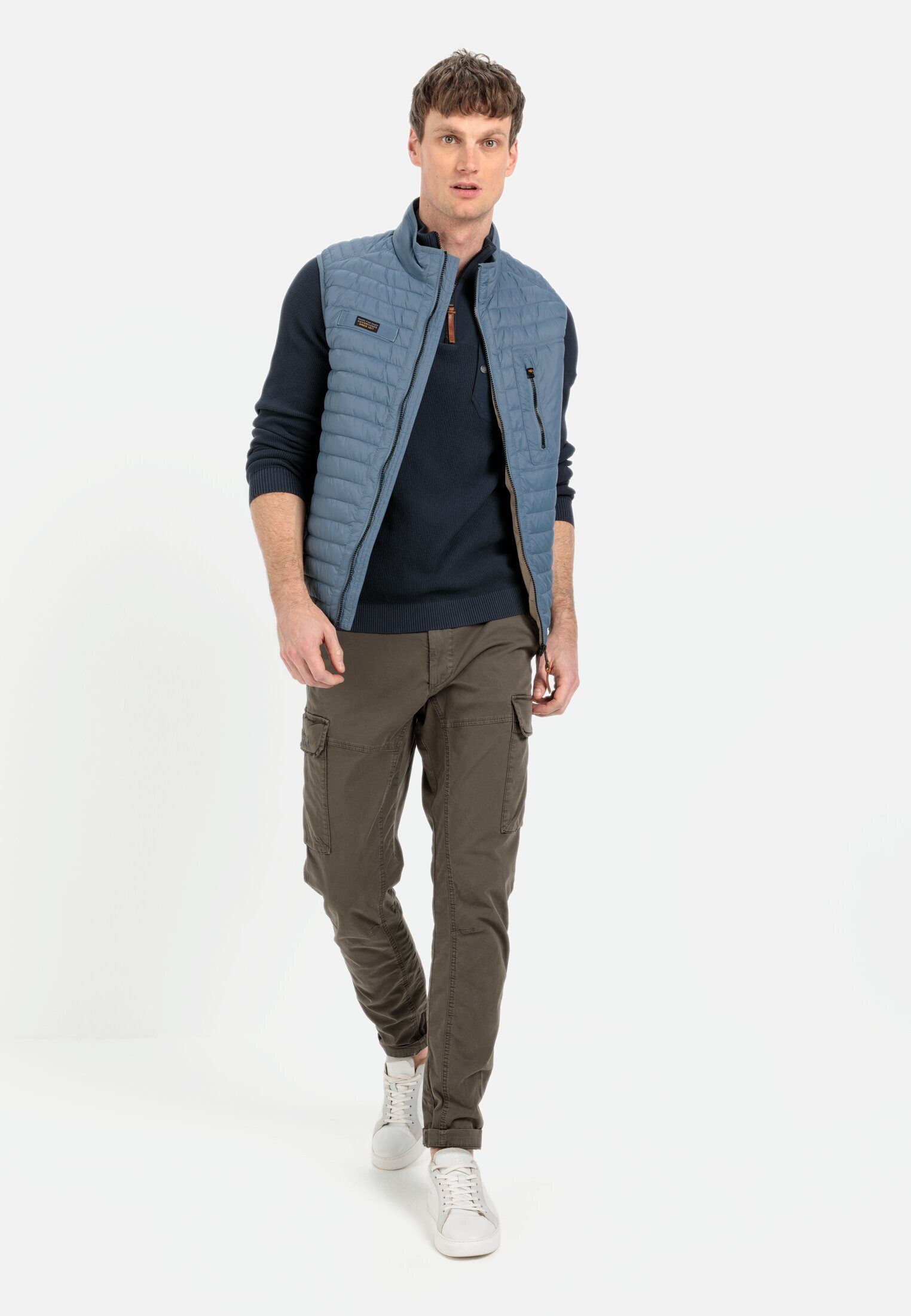 camel active Steppweste aus recyceltem Polyamid ärmellos Stehkragen mit Stehkragen