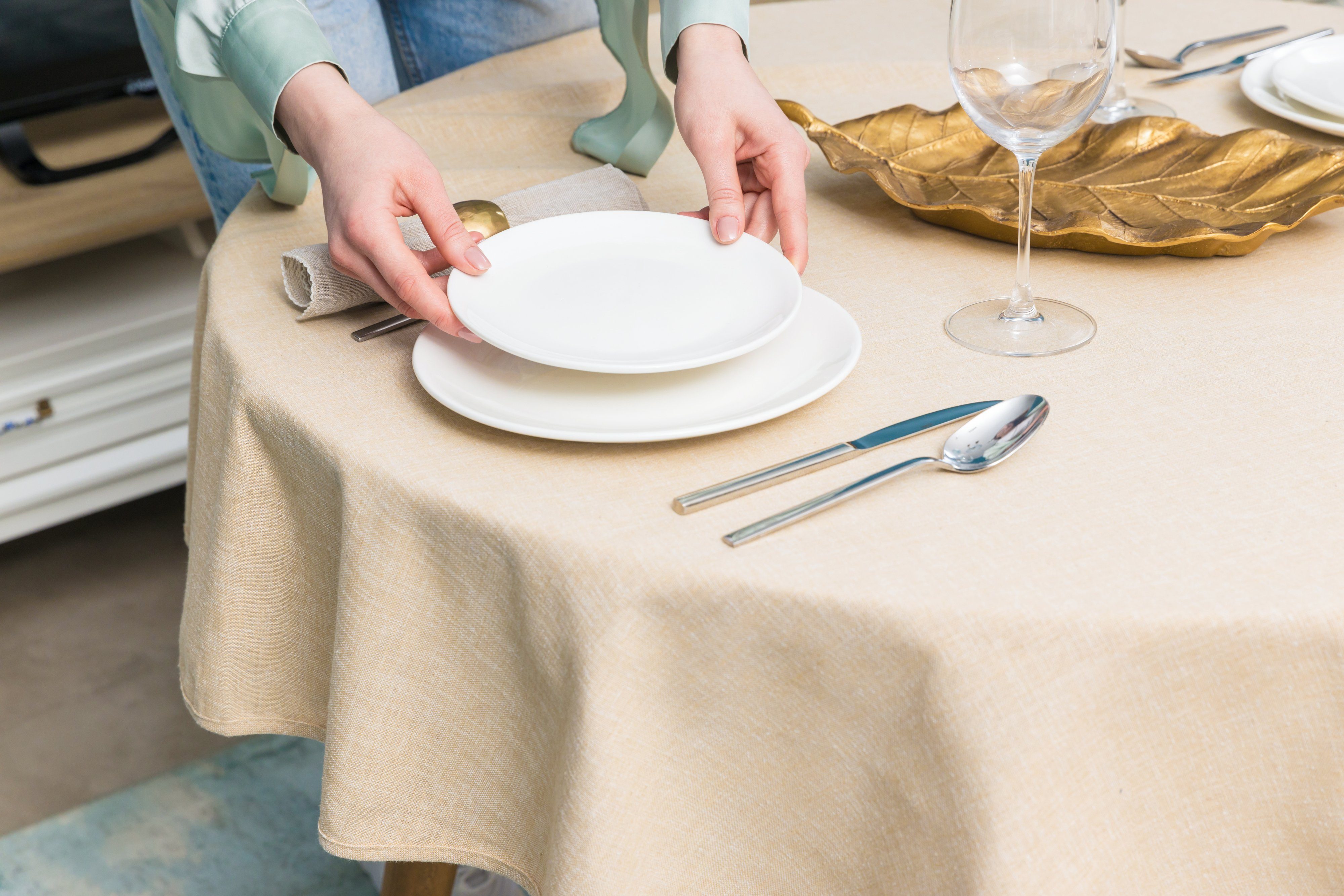 Tischtuch Table - Beige Leinenoptik Simurq (Pflegeleicht - Tischdecke & Cloth) Tischdecken, Rund Lotuseffekt fleckenabweisend Wasserabweisend, Abwaschbar Tischdecke Tischdecke