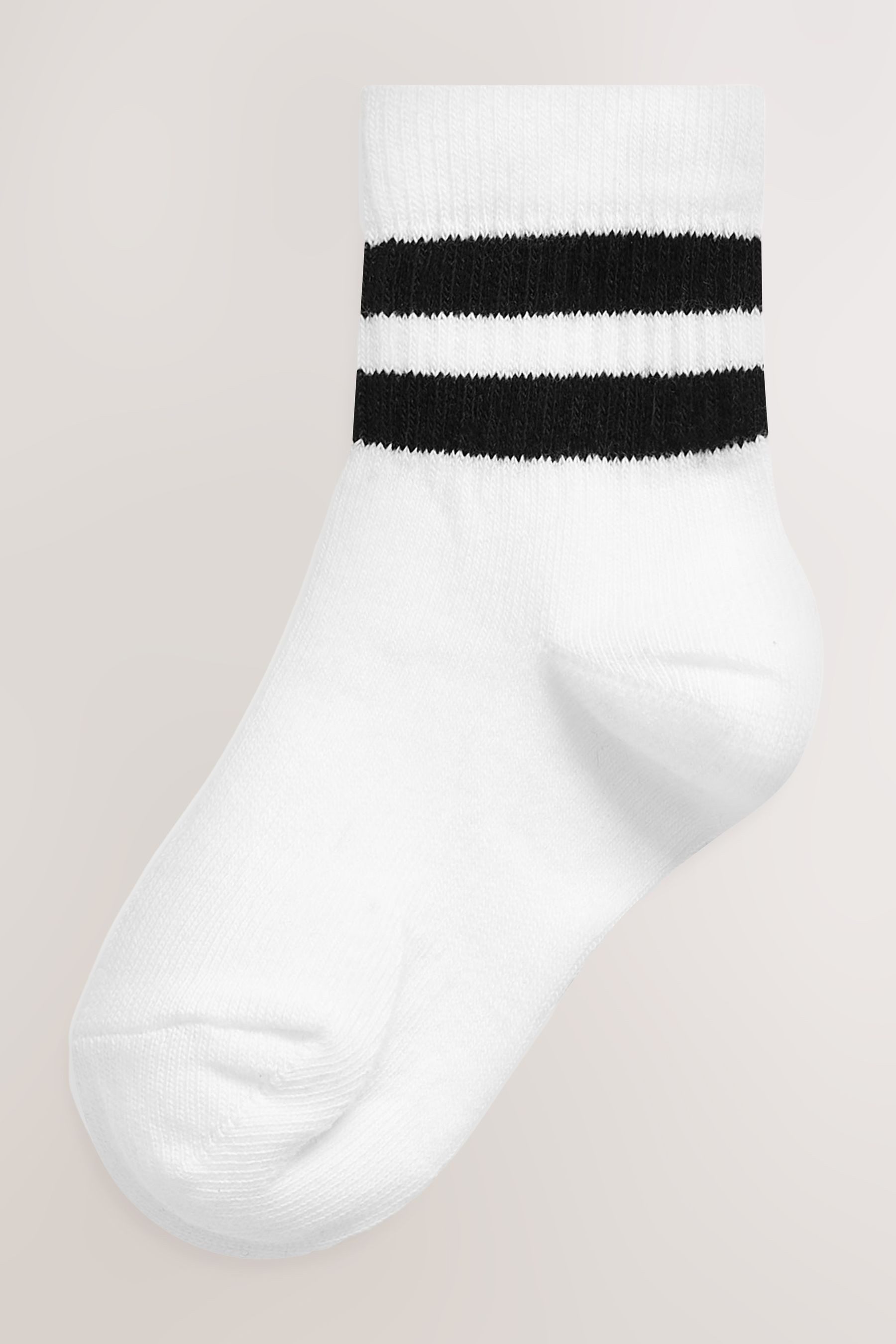 Next Kurzsocken Gerippte Sportsocken im 5er-Pack mit Fußbett (5-Paar) – Bild 4 von 5