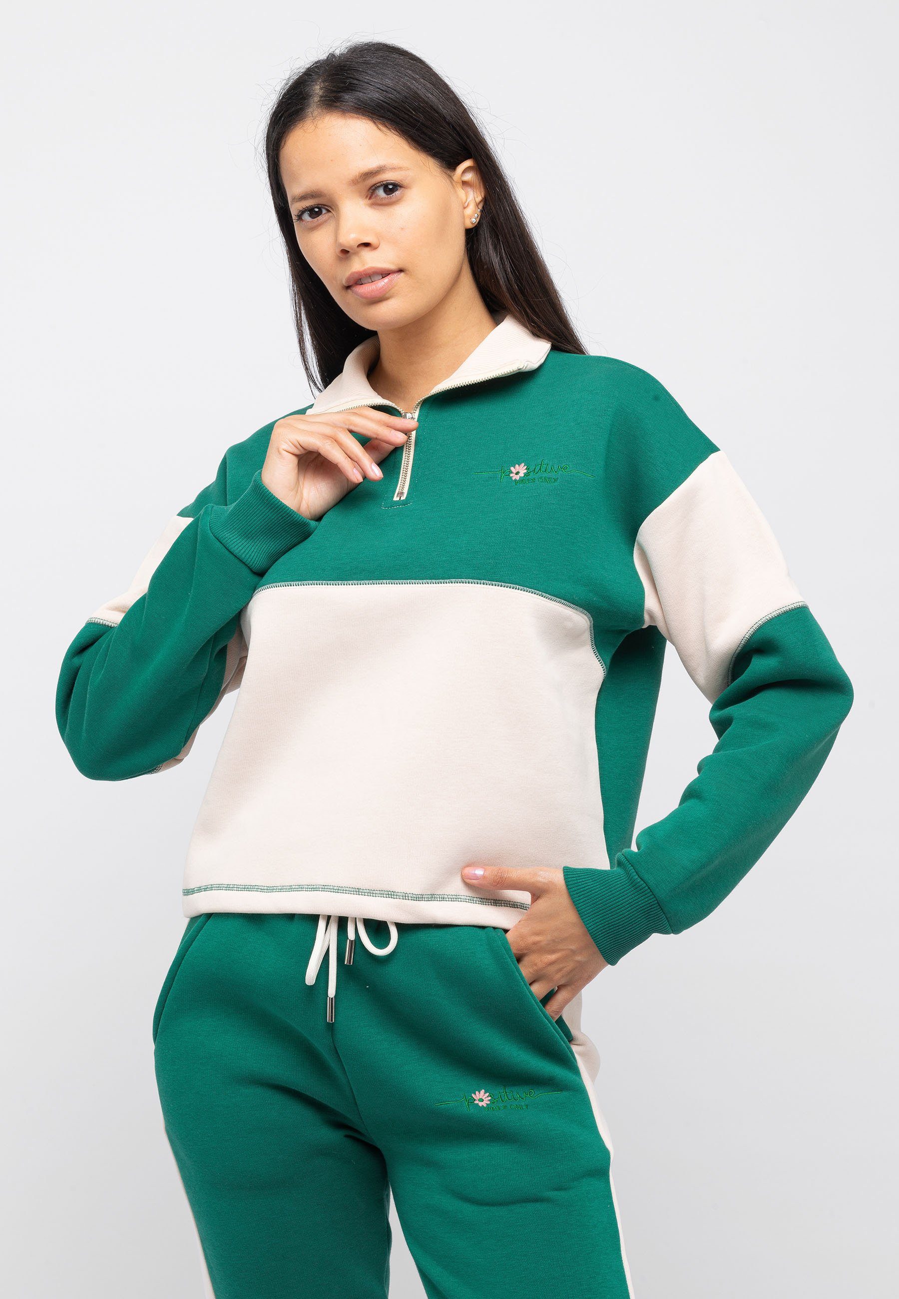 Tom Barron Freizeitanzug Tom Barron Women Casual Regular Size Tracksuit With Embroidery, mit modernem Design