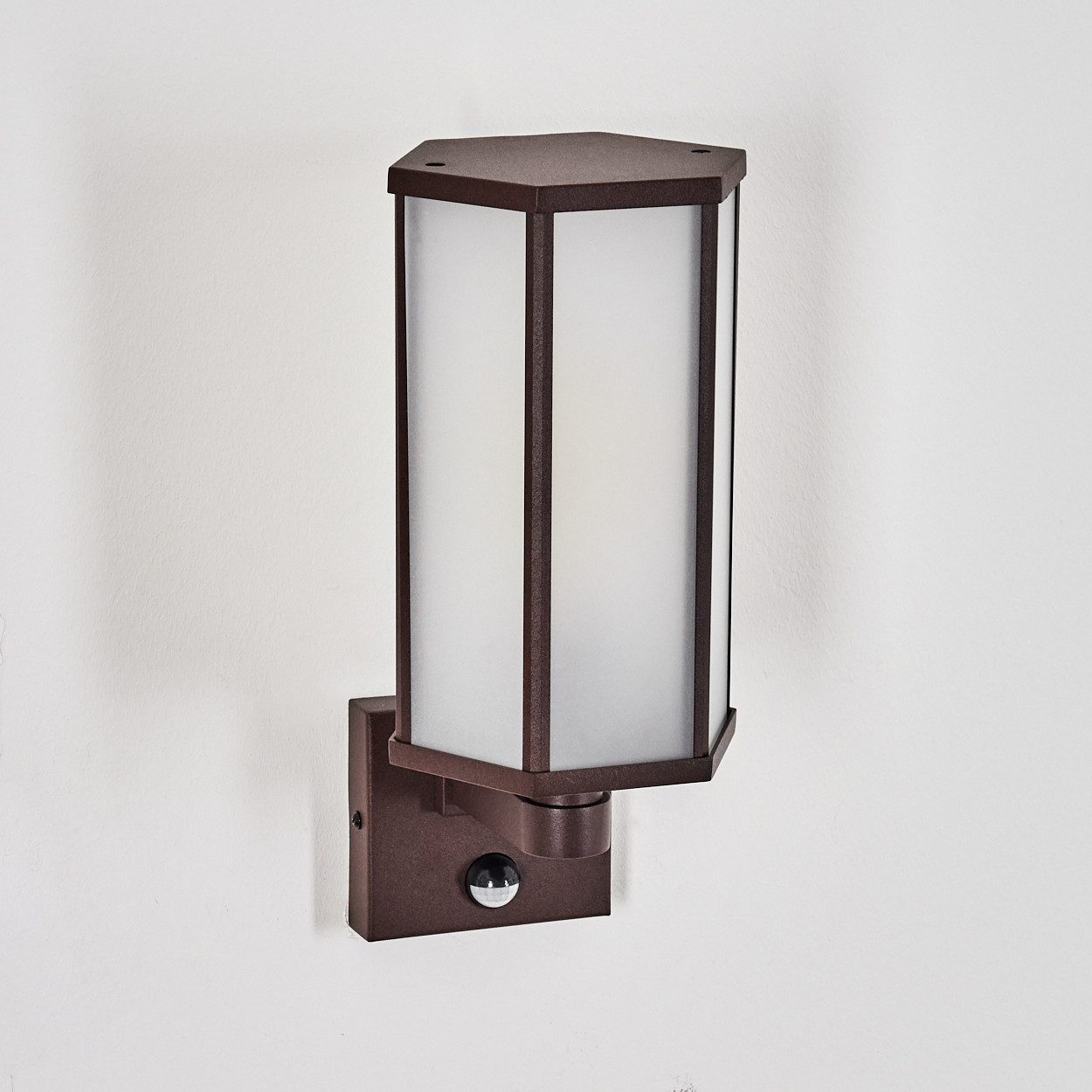 hofstein Außen-Wandleuchte Außenleuchte mit Bewegungsmelder aus Metall/Glas in Rostfarben/Weiß, ohne Leuchtmittel, Wechselscheiben, Wandlampe für Eingangsbereich/Hof, 1 x E27, IP44