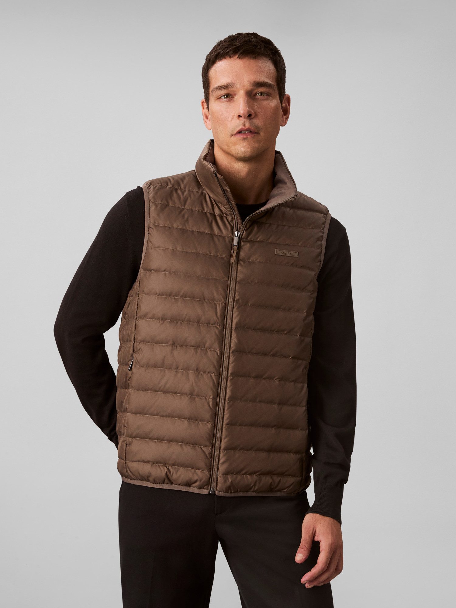 Calvin Klein Steppweste SLVLSS LT WT NYLON PUFFER VEST Mit Rundhalsausschni günstig online kaufen