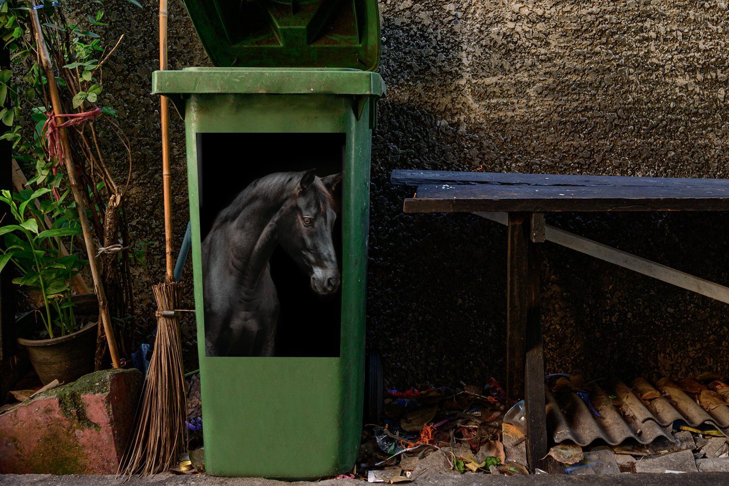 Mülleimer-aufkleber, Mülltonne, - Tier (1 St), - MuchoWow Container, Pferd Sticker, Wandsticker Schwarz Abfalbehälter