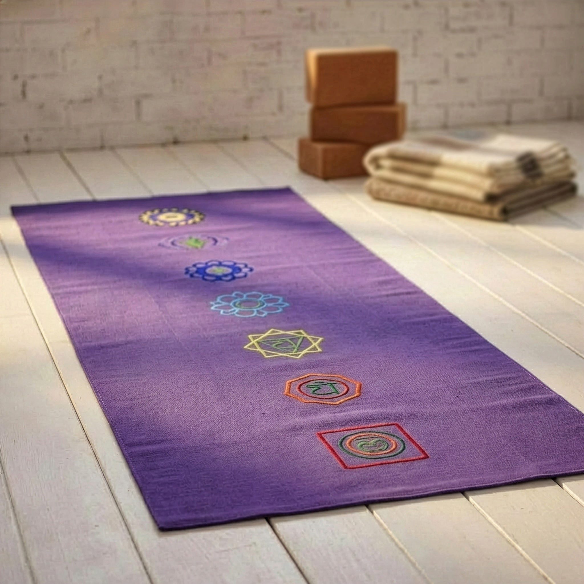 Yogishop Teppich Yogateppich cotton rug - chakra, rechteckig, Baumwoll-Yogateppich mit gestickten Chakra-Symbolen