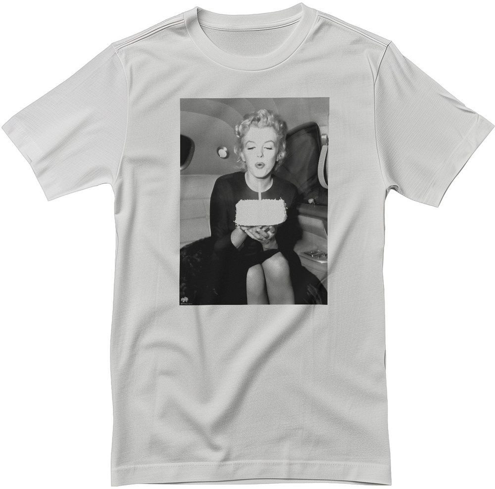 Marilyn Monroe T-Shirt Party In The Car T-Shirt