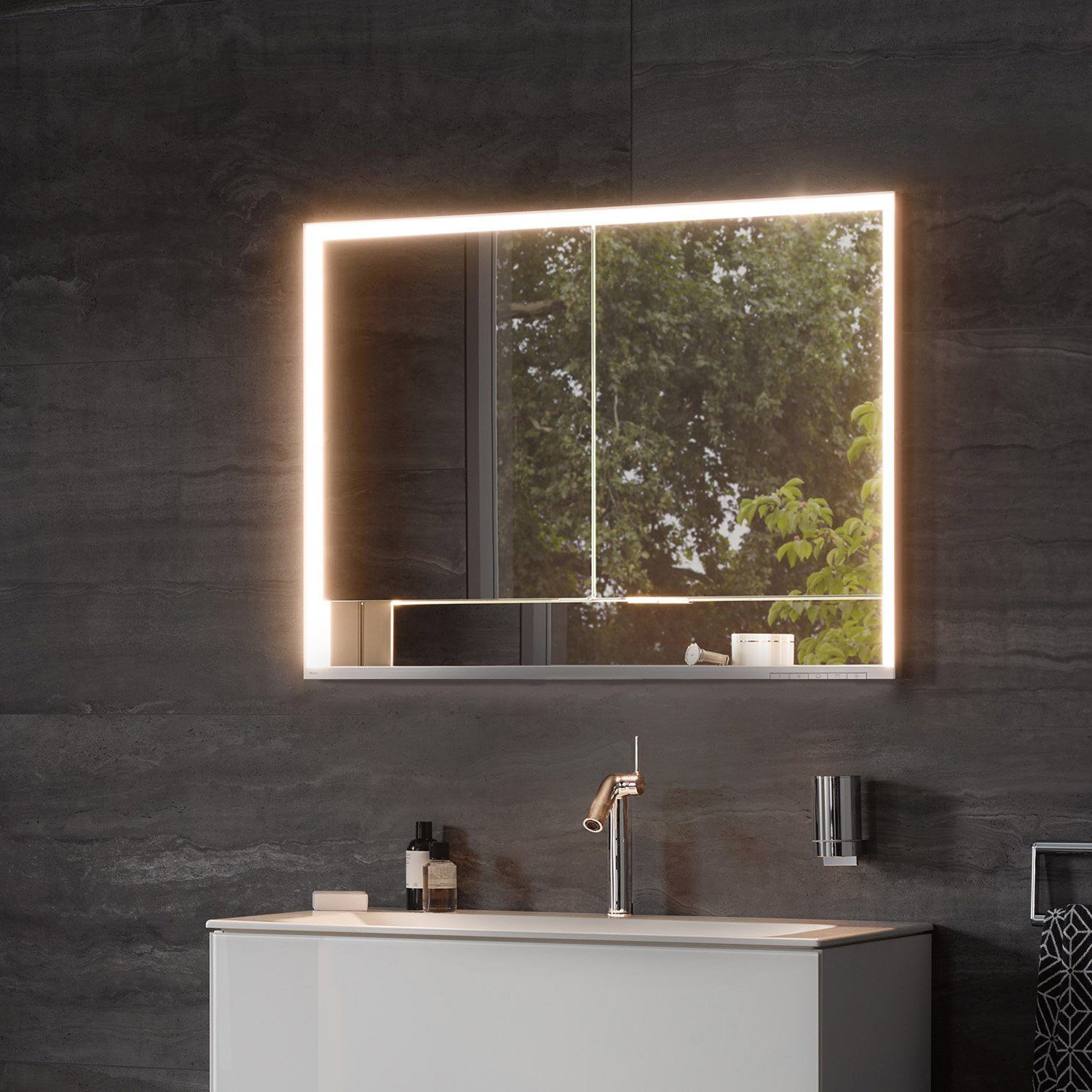 Keuco Spiegelschrank »Royal Lumos« (Badezimmerspiegelschrank mit  Beleuchtung LED), Unterputz-Einbau, mit Steckdose, dimmbar, einstellbare  Lichtfarbe, Aluminium-Korpus, 2-türig, 80 cm breit online kaufen | OTTO