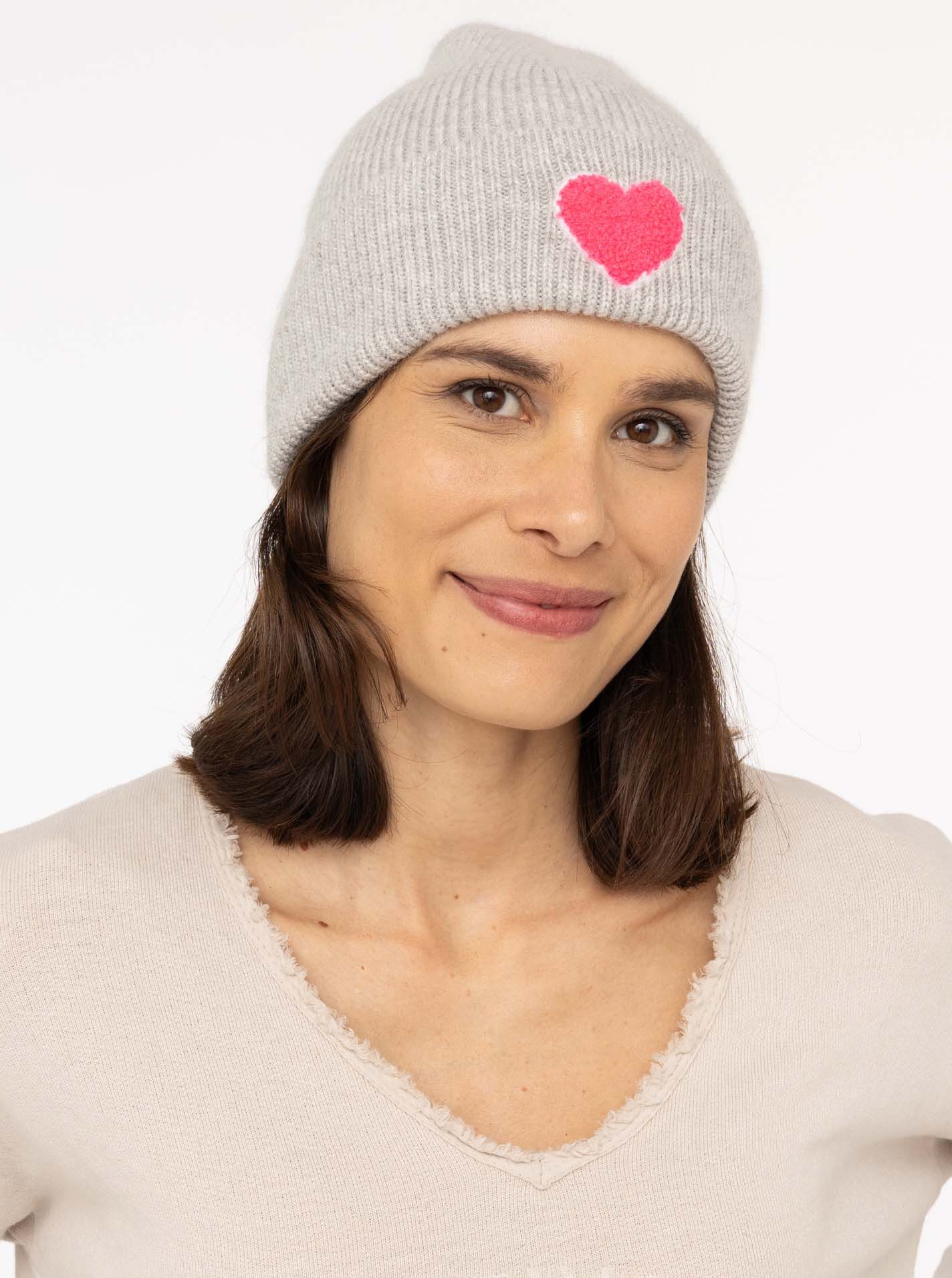 Zwillingsherz Beanie "Heart Patch" Grobstrick, Herzmotiv,Wollanteil, breiter Umschlag, wärmend