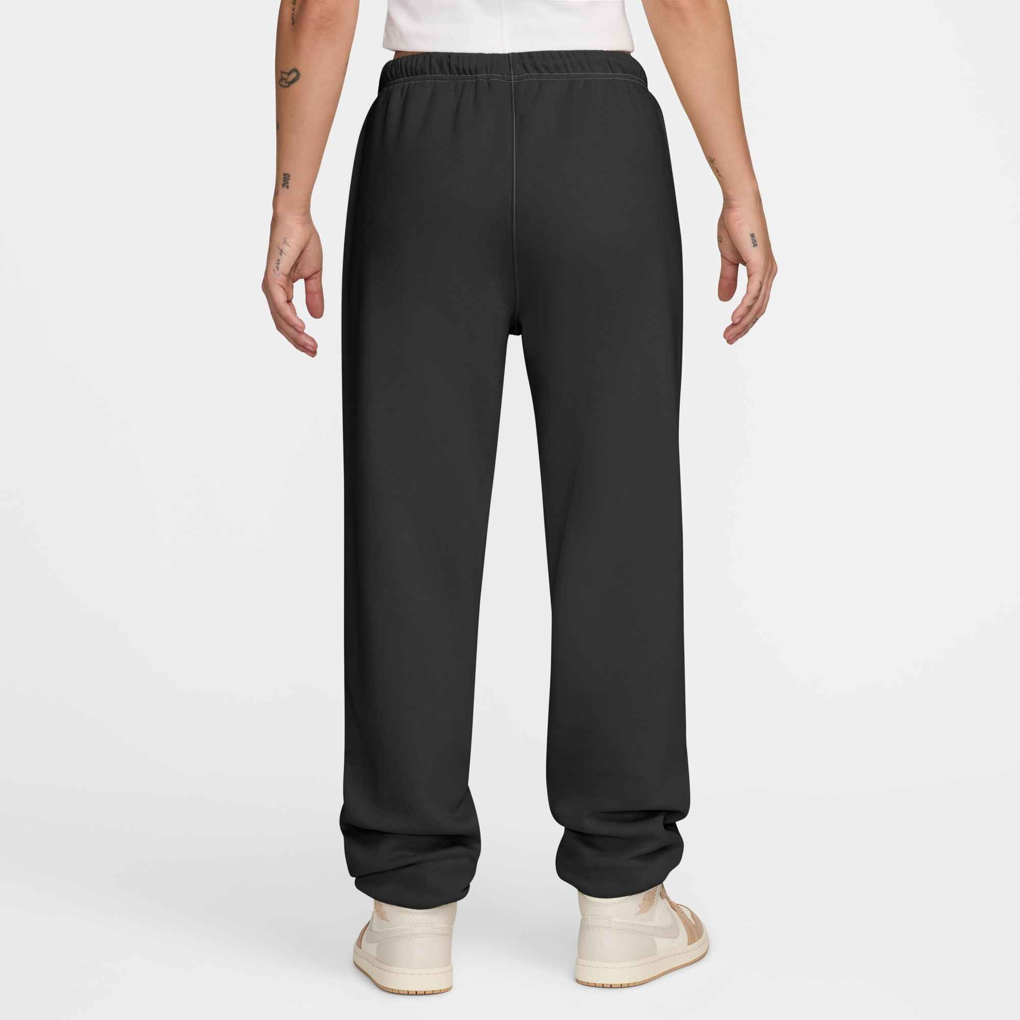 Jordan Trainingshose W J JUMPMAN FLC PANT 2 unifarbenes Design, mit Logodruck, schnell trocknendes Material