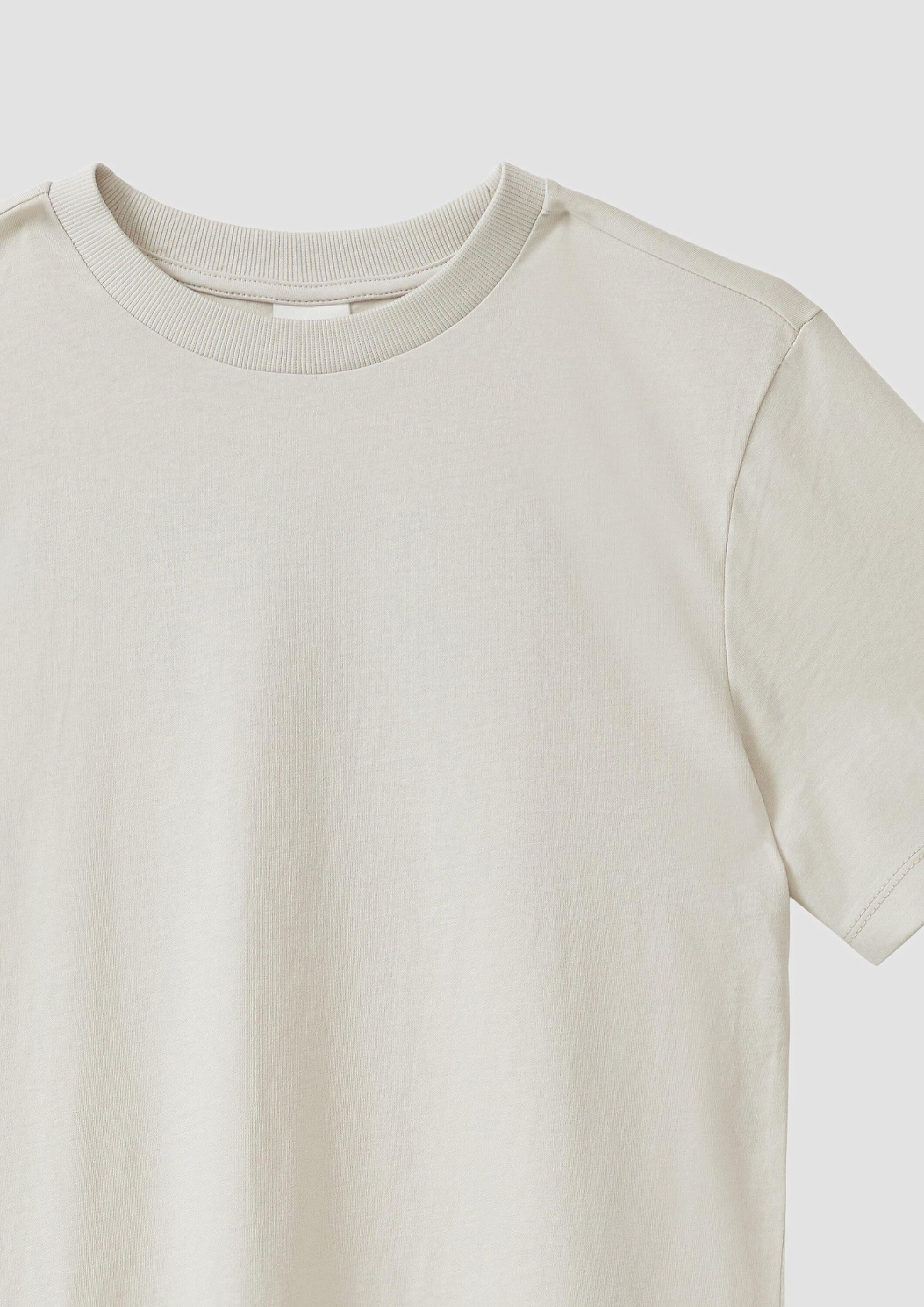 s.Oliver Kurzarmshirt T-Shirt T-Shirt mit Rückenprint und überschnittenen Schultern