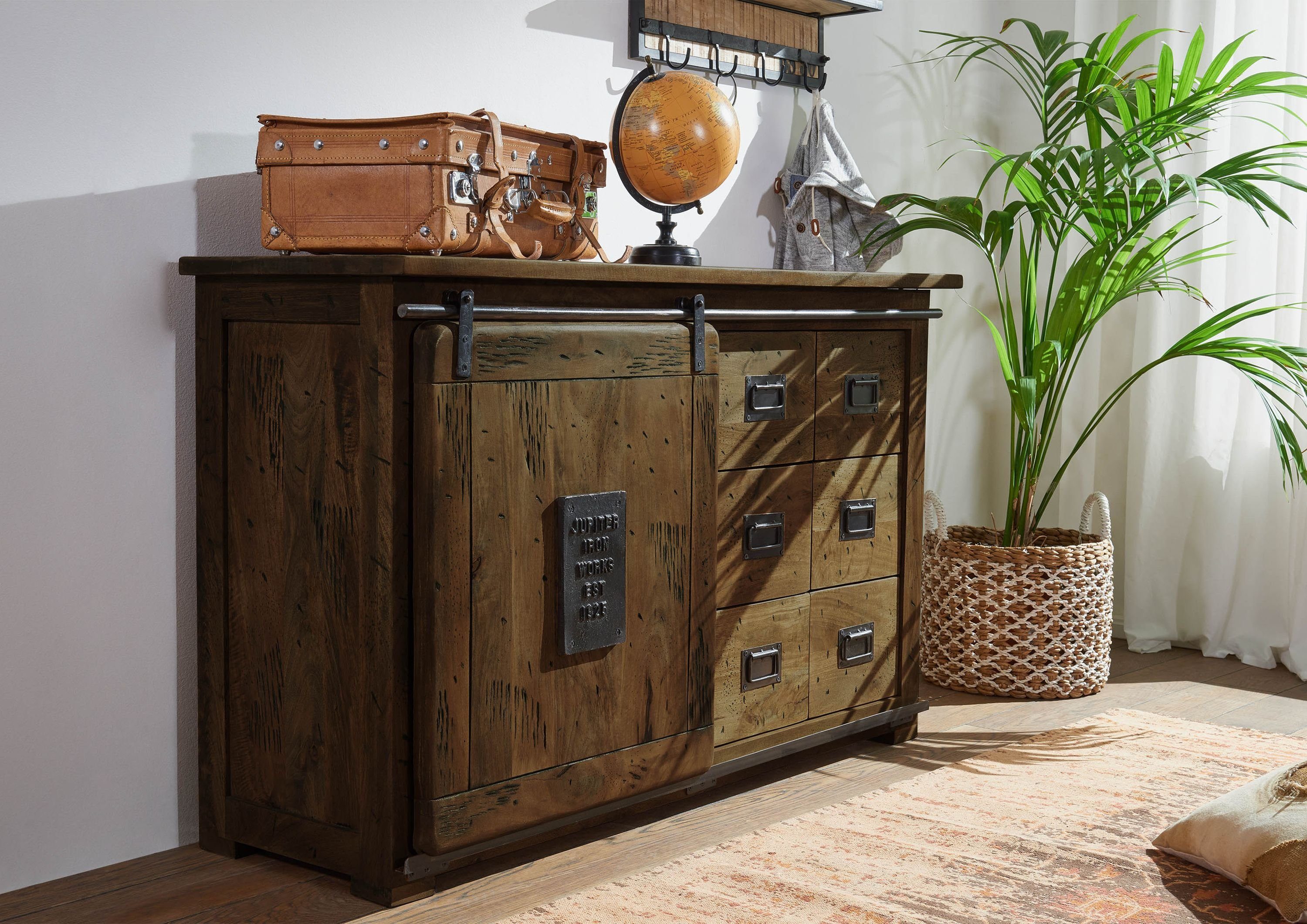 Massivmoebel24 Sideboard RAILWAY (Massivholz), Sideboard Mango 140x45x85 braun lackiert RAILWAY #421