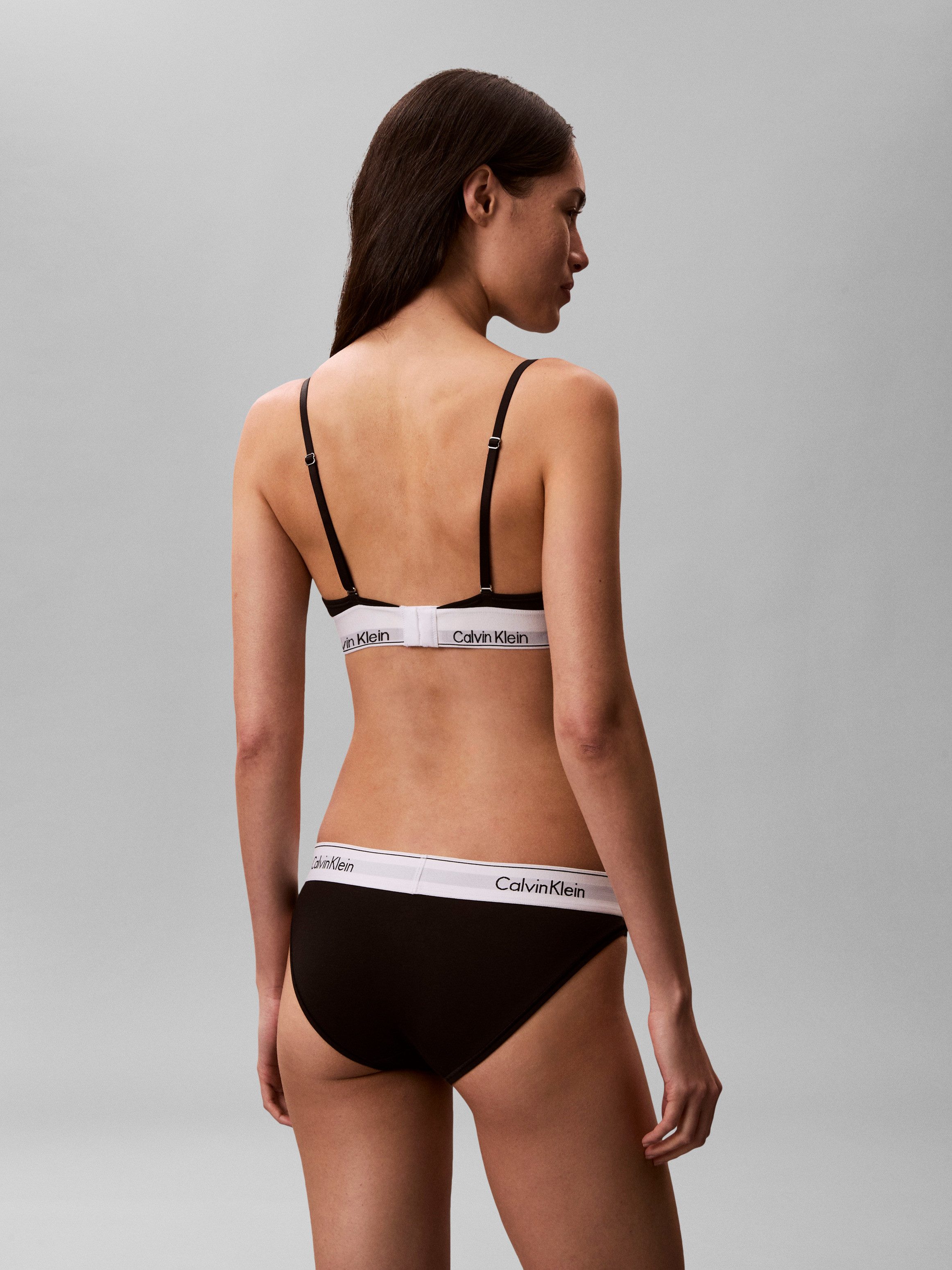 Calvin Klein Underwear Bügel-BH LIGHTLY LINED PLUNGE Körpernahe Passform mit elastischem Bund