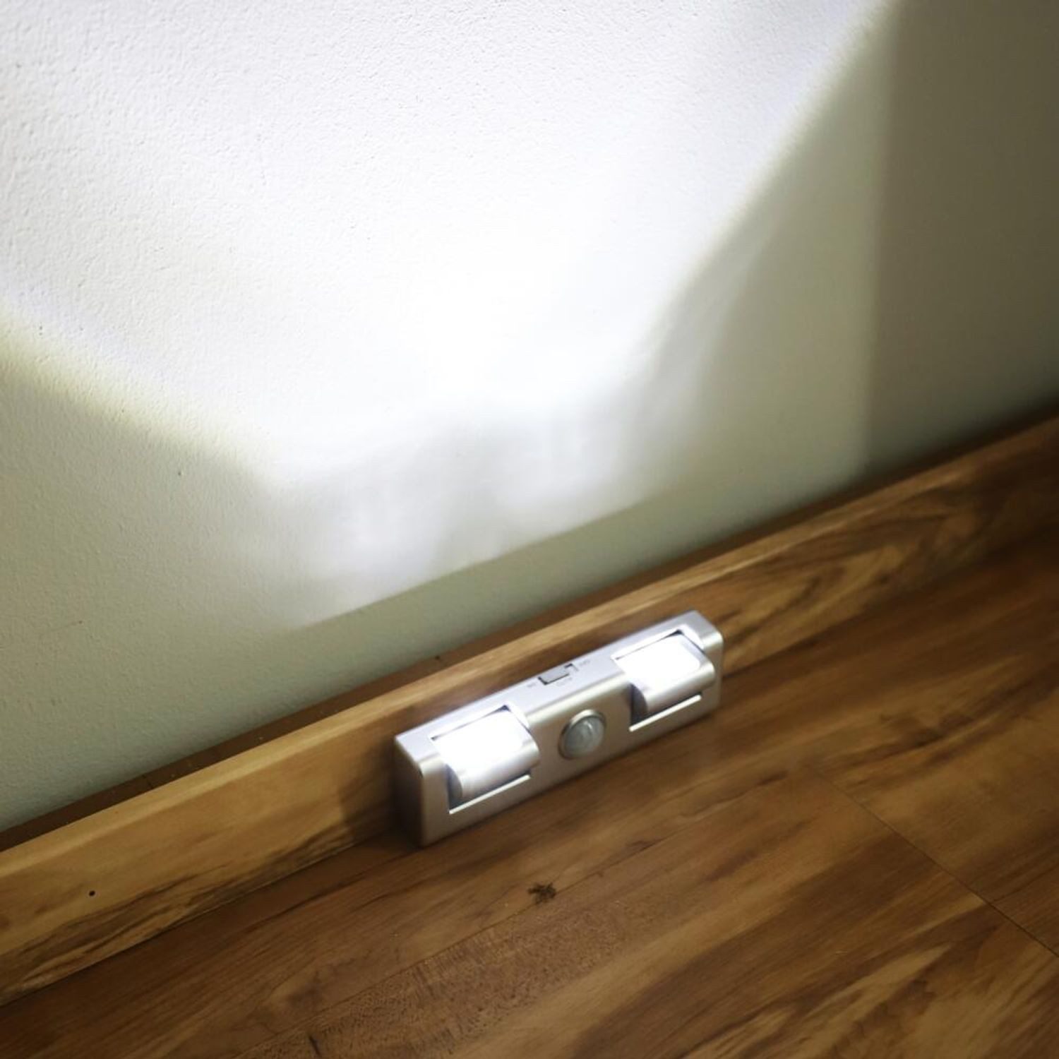 BURI LED Dekolicht Lichtleiste LED Bewegungsmelder Unterbauleuchte Treppenlicht Schrank