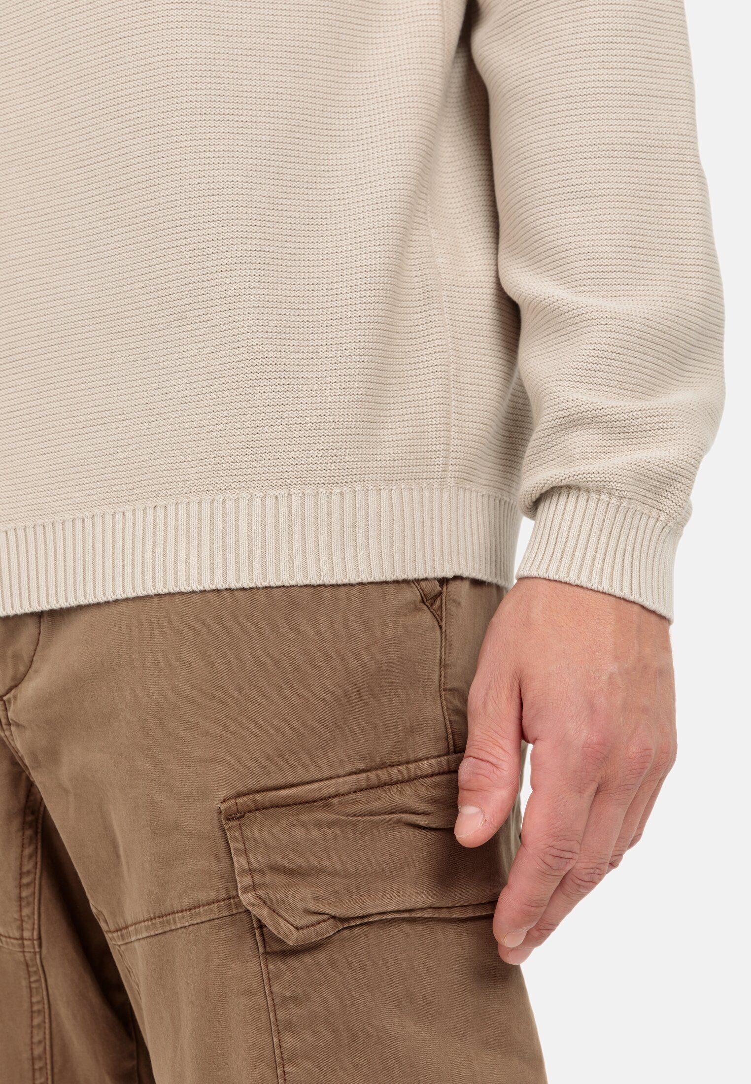 Beige Cotton Leder-Brandlabel aus active Organic camel Strickpullover