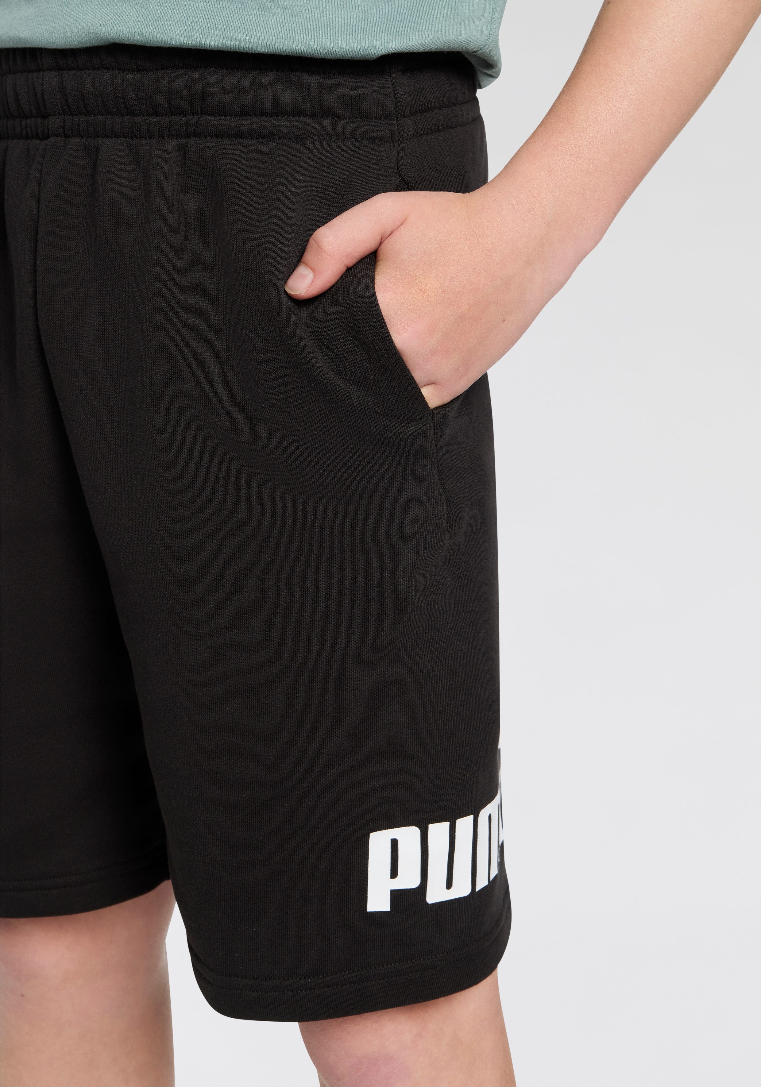 PUMA Trainingsshorts ESS NO 1 LOGO SHORTS TR B mit Eingrifftaschen, elastischer Bund, für Jugendliche