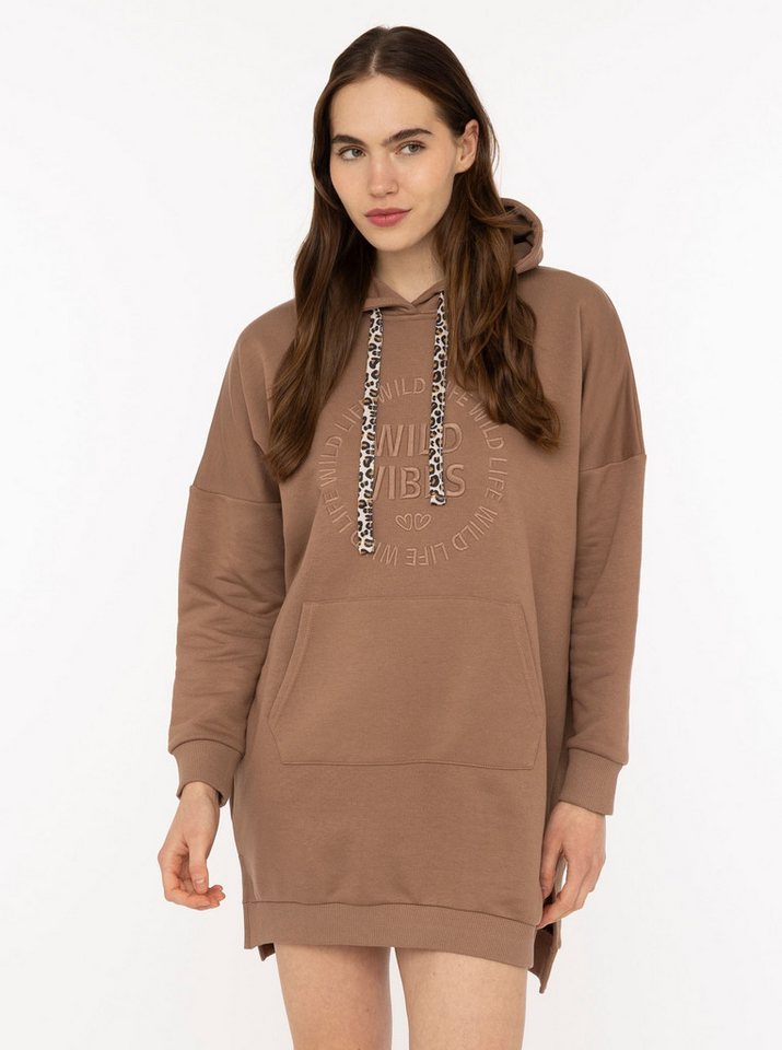 Zwillingsherz Sweatkleid "Wild Vibes" praktische Fronttaschen, Leo-Kordel, tonale Stickerei