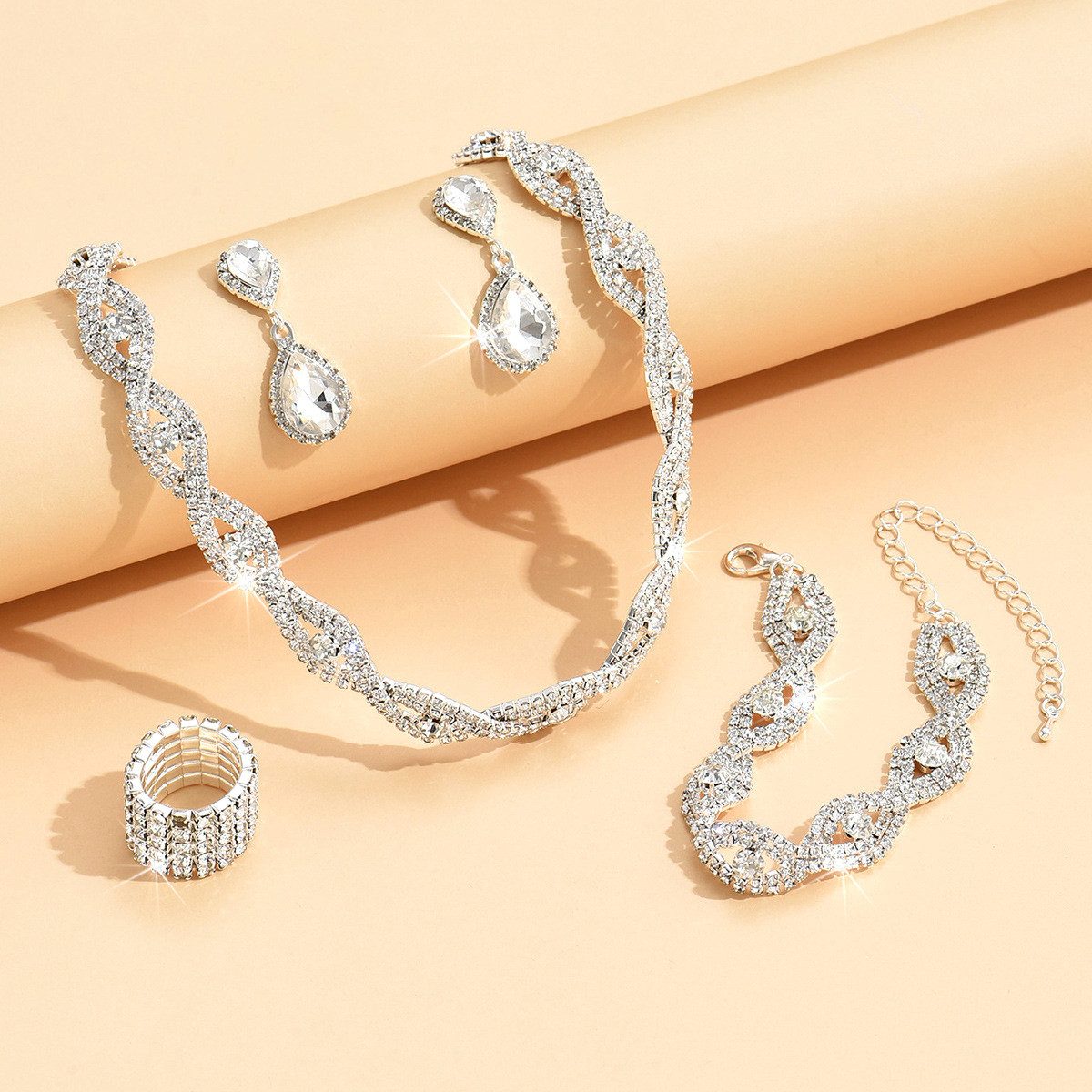 KARMA Schmuckset Strass Damen Silber Halskette Ring Ohrringe Armband (Strassohrringe Strassring Kristallkette, eleganter Schmuck Damenschmuckset Kette) – Bild 3 von 5