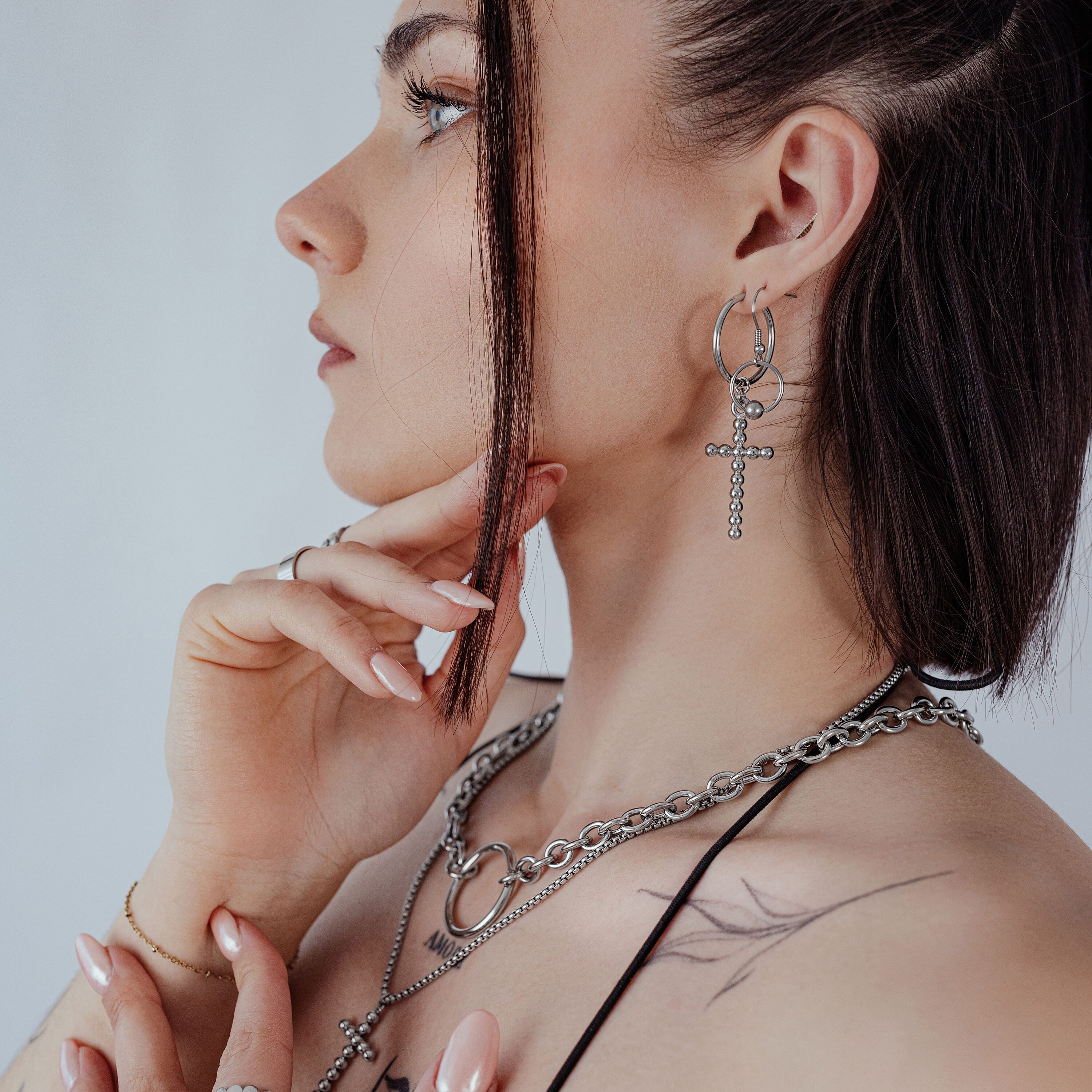 Wildcat Paar Creolen Bubble Cross Hoops Pairs für Ohr, 1 Stück, Chirurgenstahl 316L - wasserfest, hautverträglich, Silber