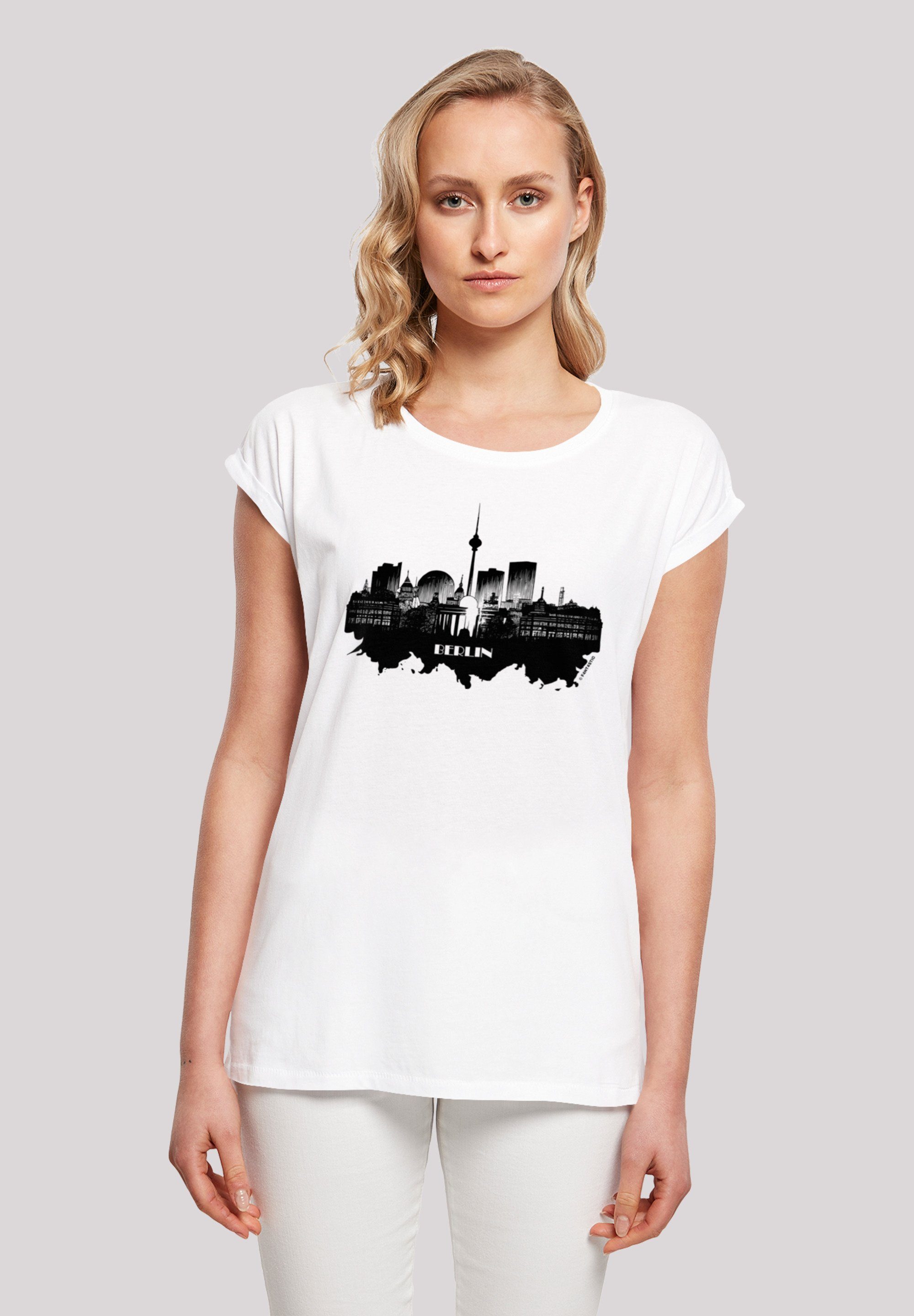 F4NT4STIC T-Shirt Cities Collection - Berlin skyline Print, Das Model ist  170 cm groß und trägt Größe M