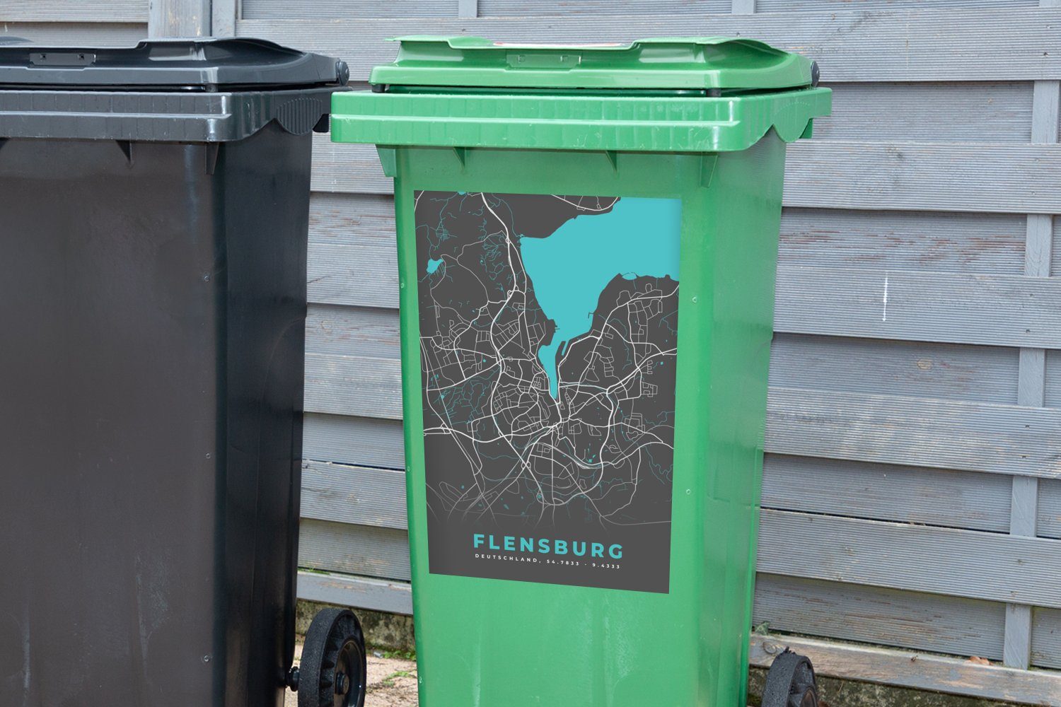 Karte MuchoWow - Abfalbehälter Deutschland Stadtplan Sticker, St), Karte Mülleimer-aufkleber, - Wandsticker Flensburg - Container, (1 Mülltonne, - Blau -