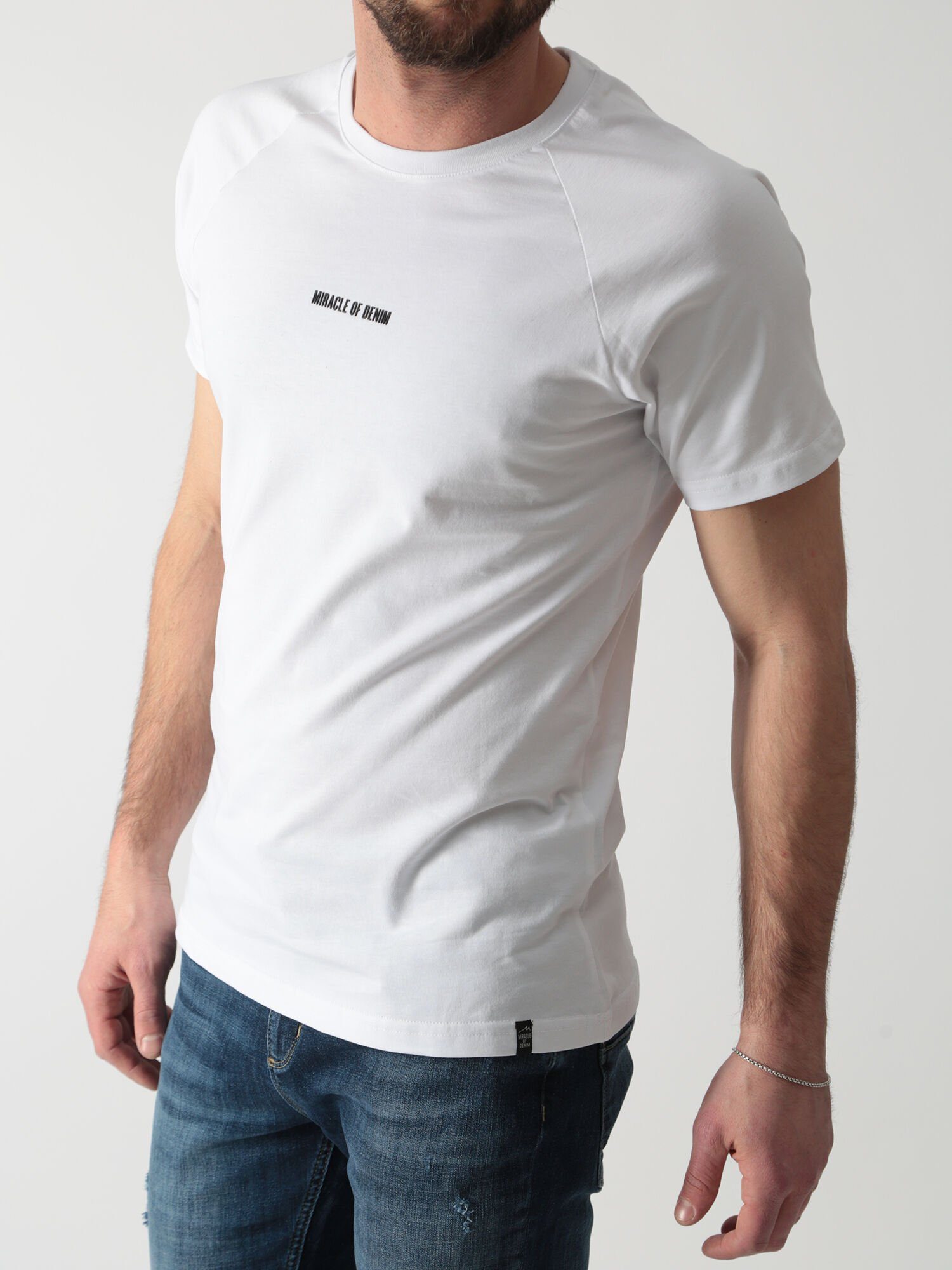 Denim T-Shirt Logo of Miracle White mit